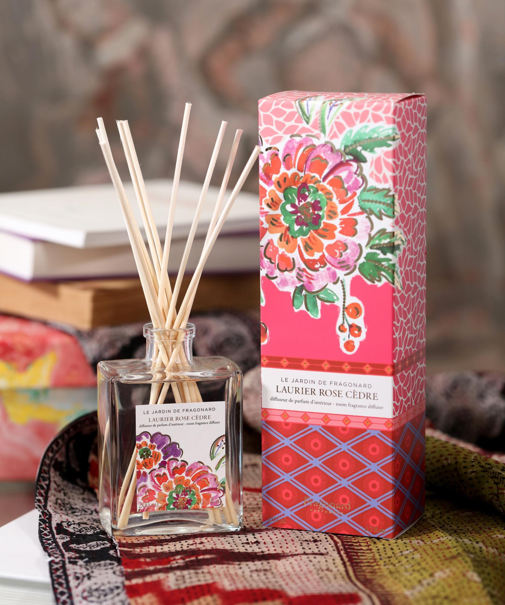 Laurier Rose Cèdre  Diffuseur + 10 bâtonnets - flacon 200 ml