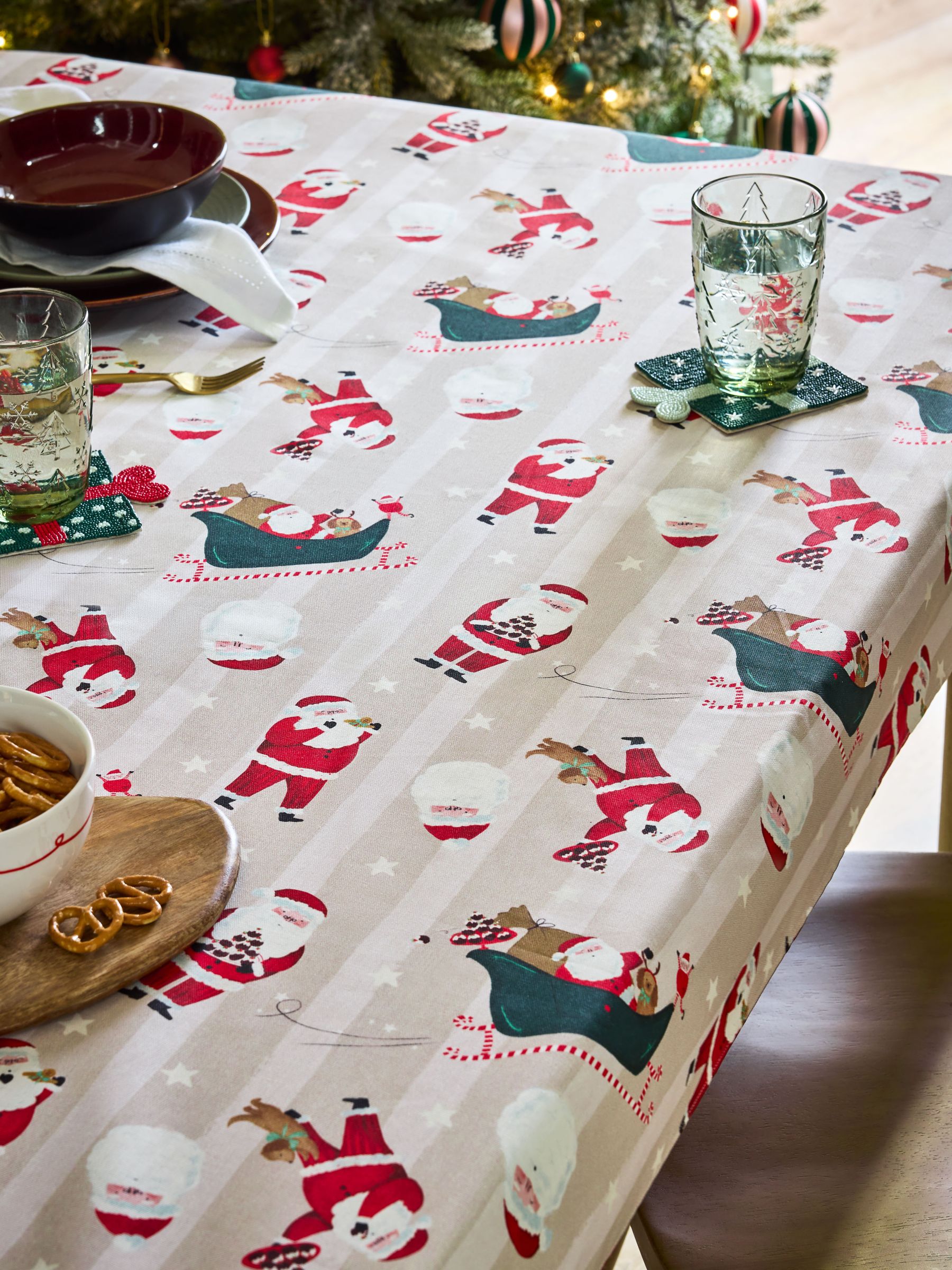 Afneembaar tafelkleed met kerstman