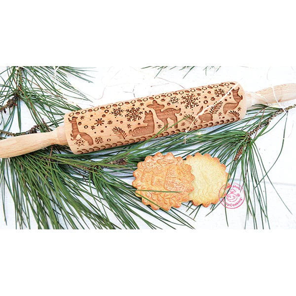 Kit à biscuits : rouleau empreintes forêt enchantée et 14 découpoirs r