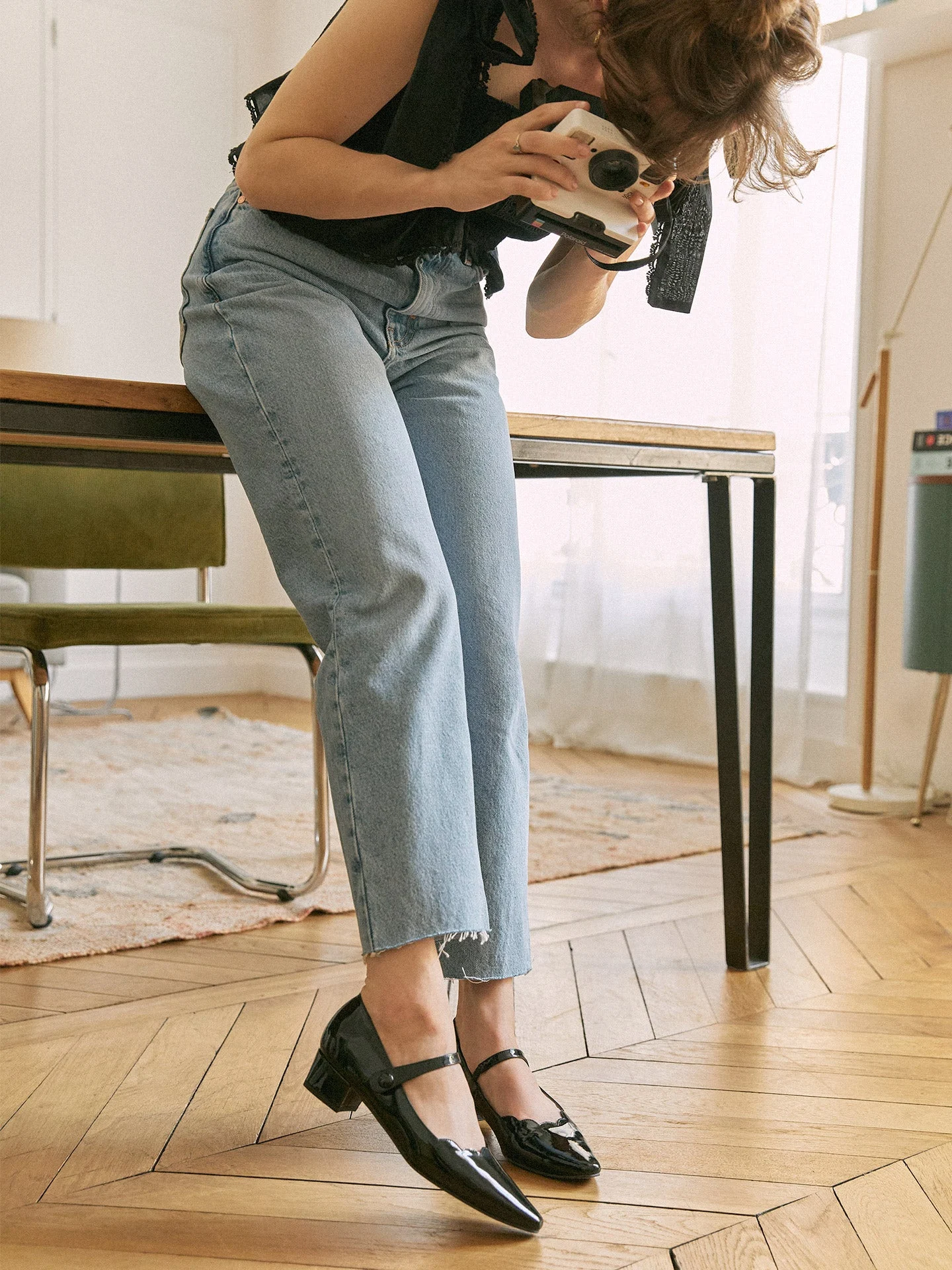 CARLA BLACK - Babies pointures à petit talon en cuir verni | Noir