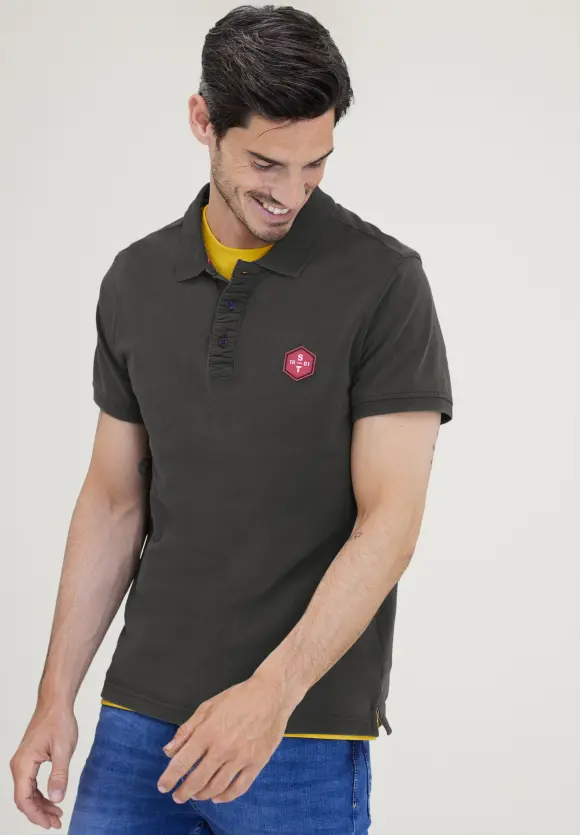 Poloshirt in Washed Optik - coal grey