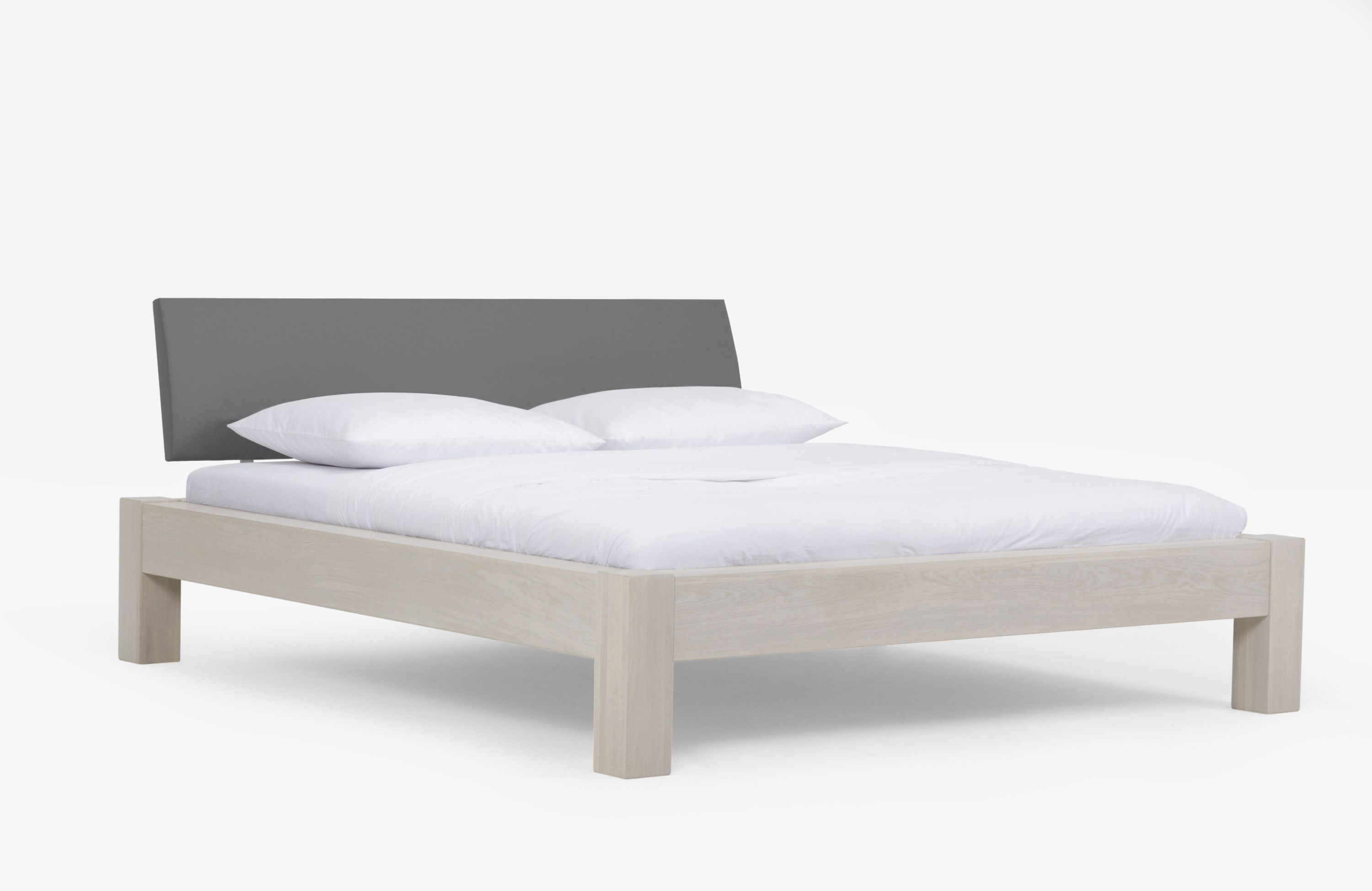 Holzbett Select Premium 200 x 200 cm Wildeiche weiß geölt