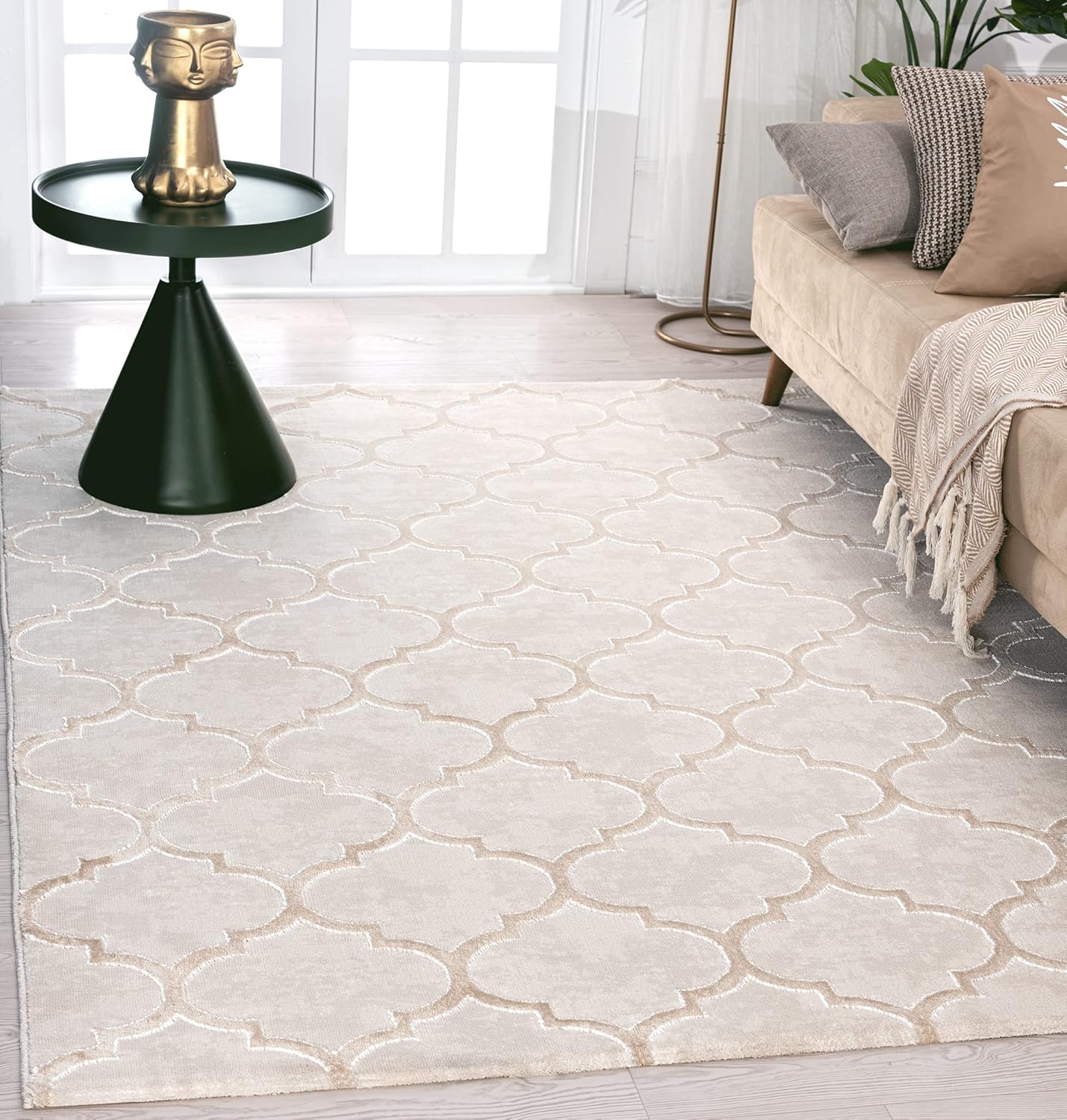 the carpet Knight Eleganter, Hochwertiger, Wohnzimmer Teppich, Softer Kurzflor, 3-D Effekt, Glänzende Design-Elemente, Hoch-Tief Struktur, Beige, 200 x 290 cm
