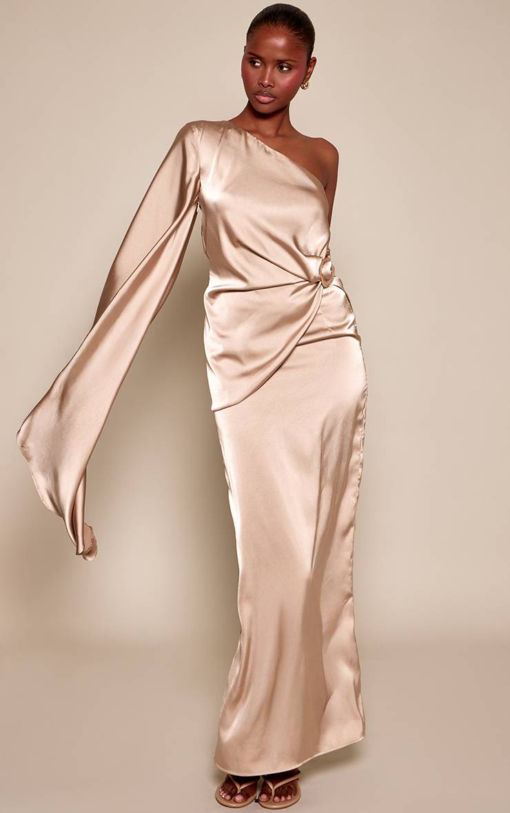 Taupe Top En Satin À Manche Unique Avec Détail De Finition