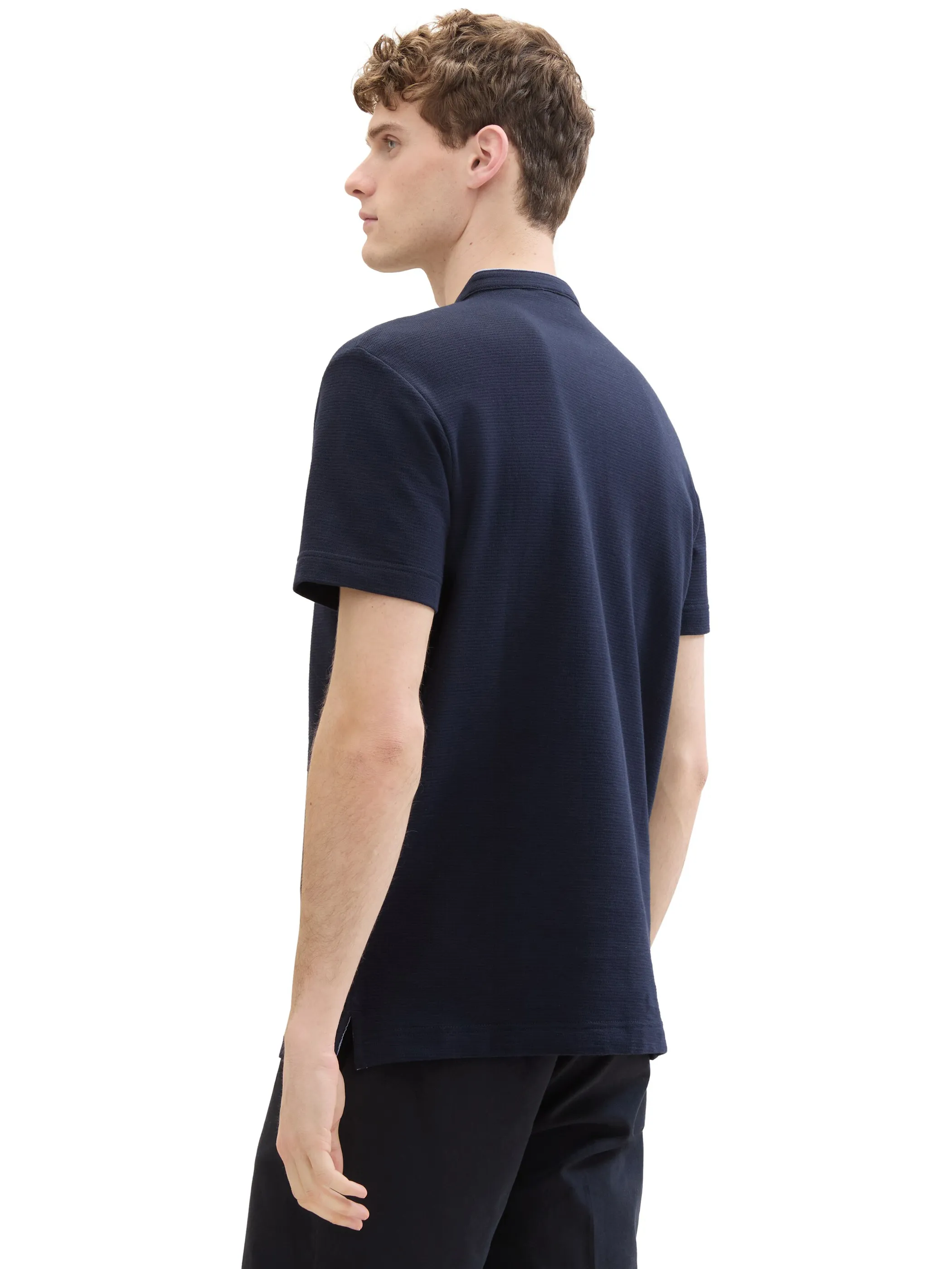Herren Poloshirt mit kurzem Stehkragen