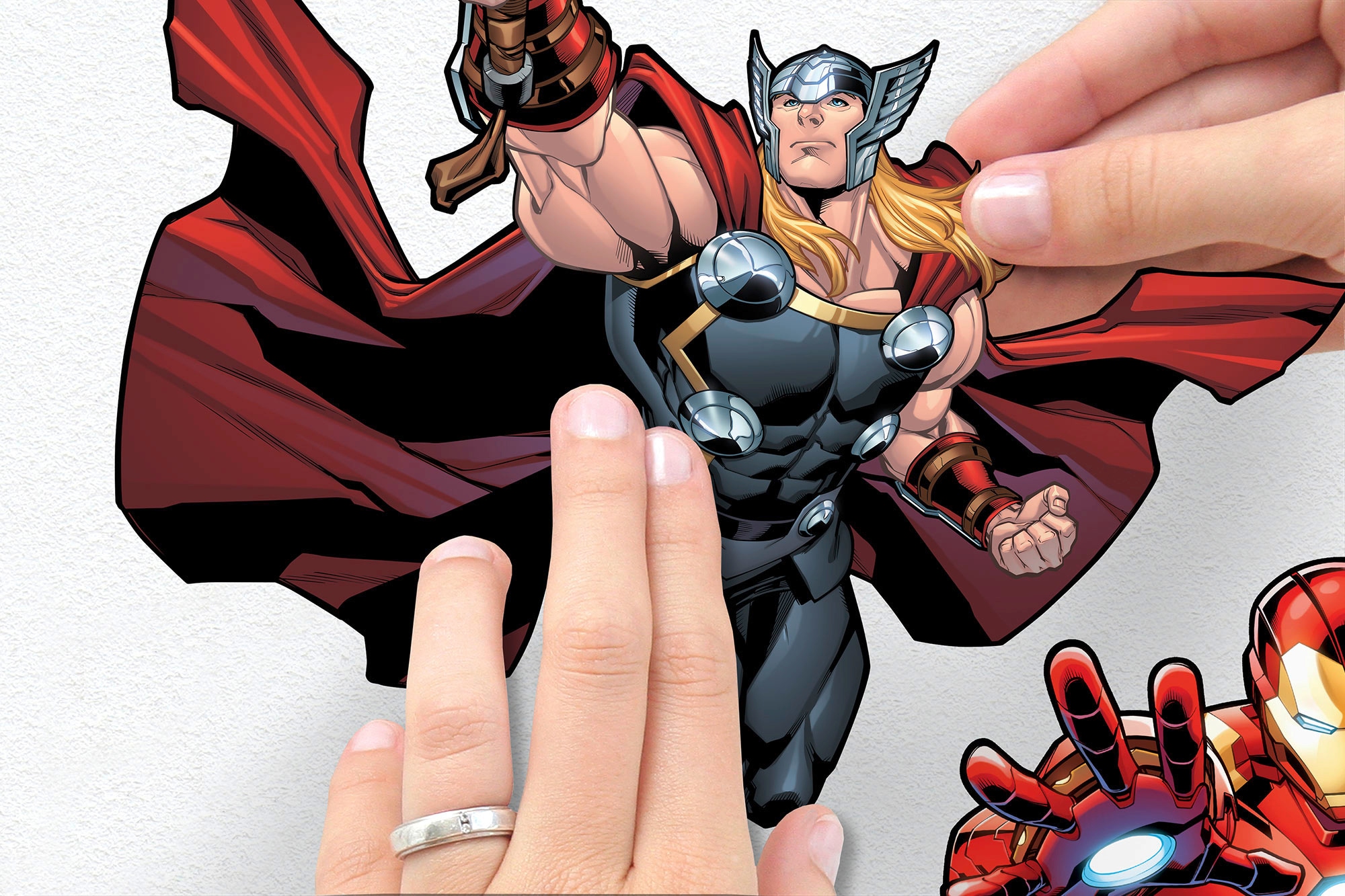 Komar Wandtattoo »Avengers Action - Grösse 100 x 70 cm« selbstklebend, Wandsticker, Kinderzimmer