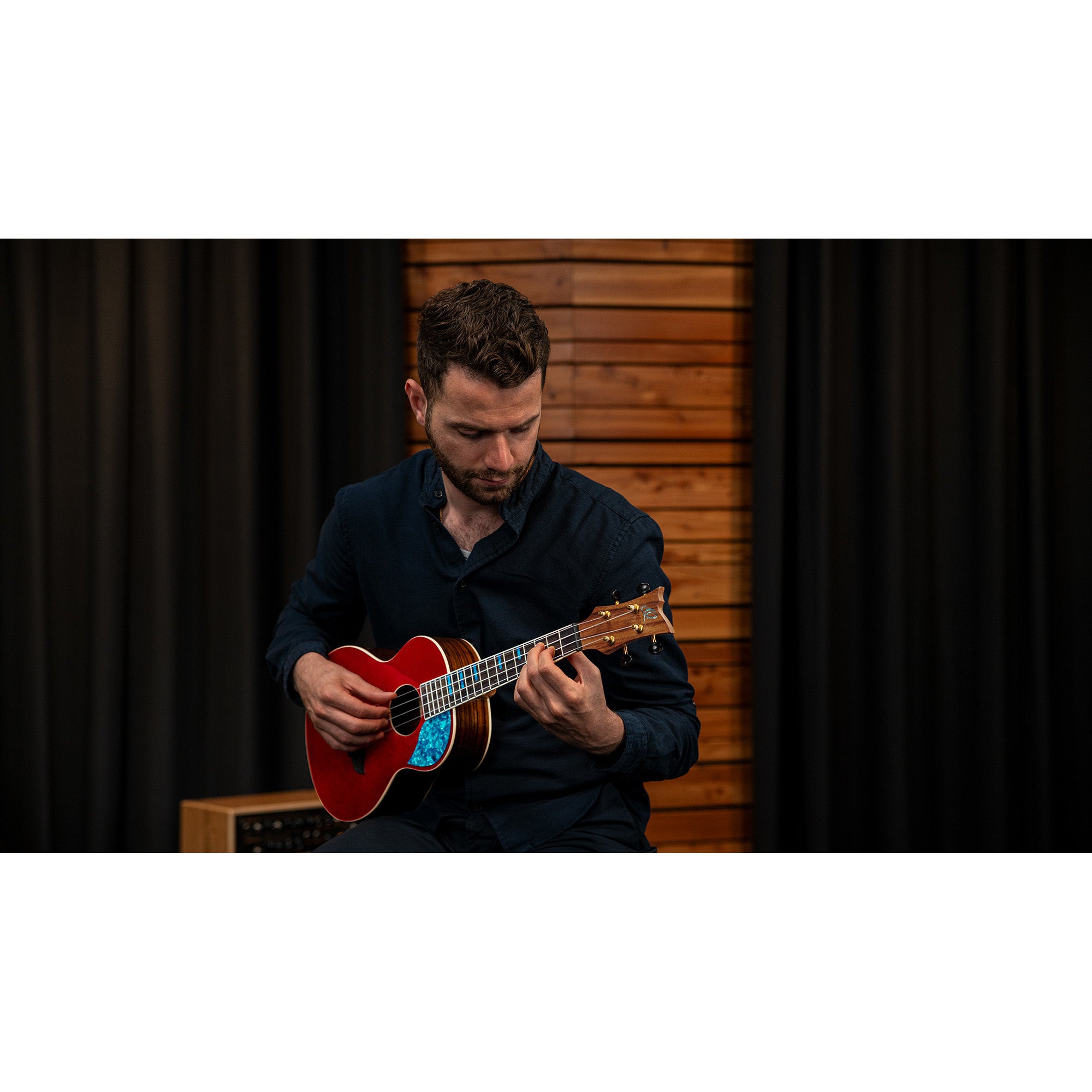 Ortega Ghost Series RUGH-SRT tenor ukelele met gigbag