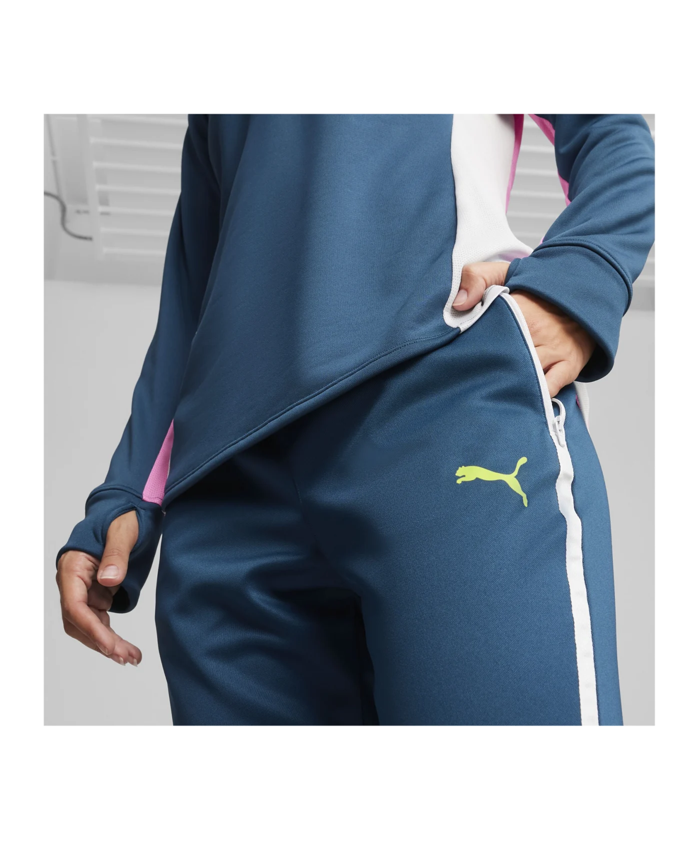 PUMA individualBLAZE Trainingshose Damen Blau F10