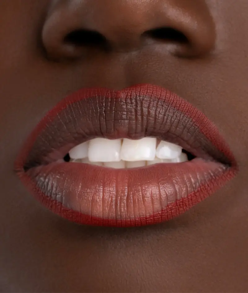 Fashionably Late Lip Liner