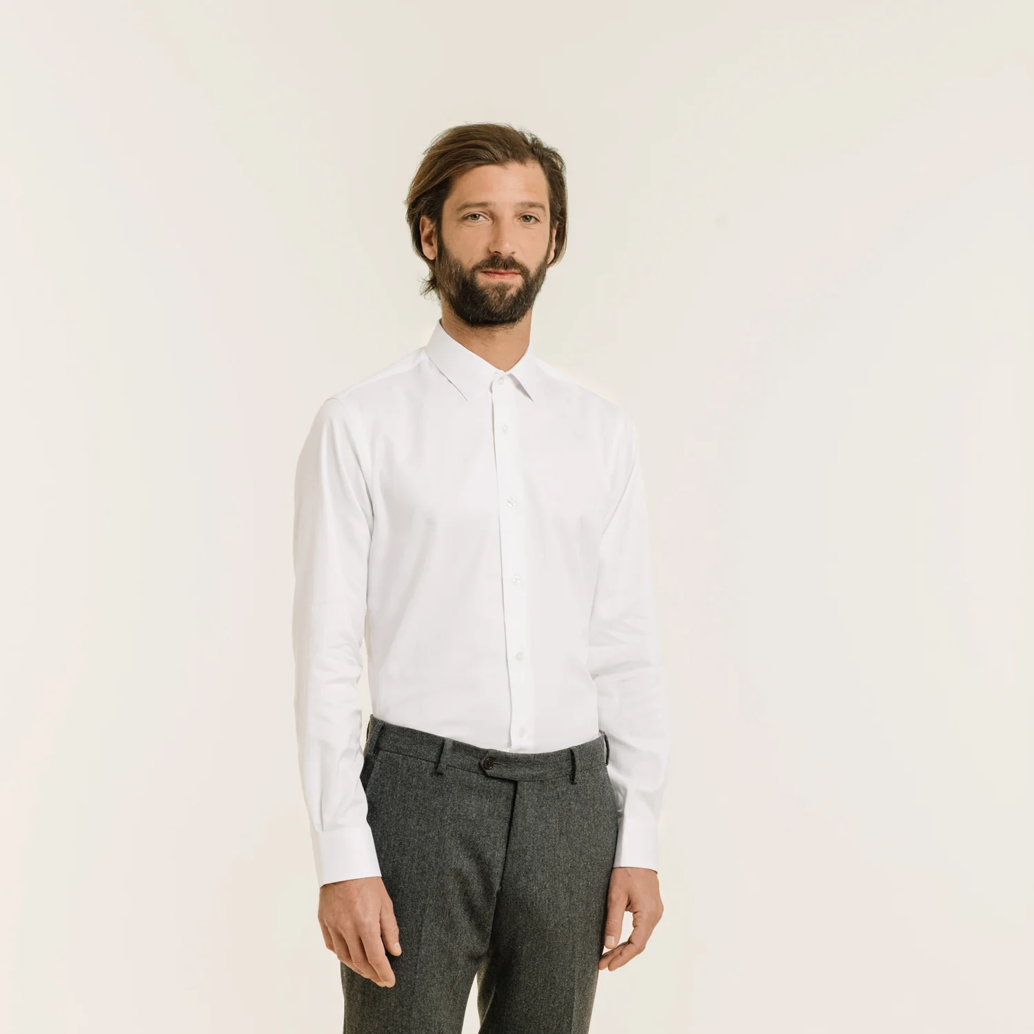 White double-twisted chevron shirt