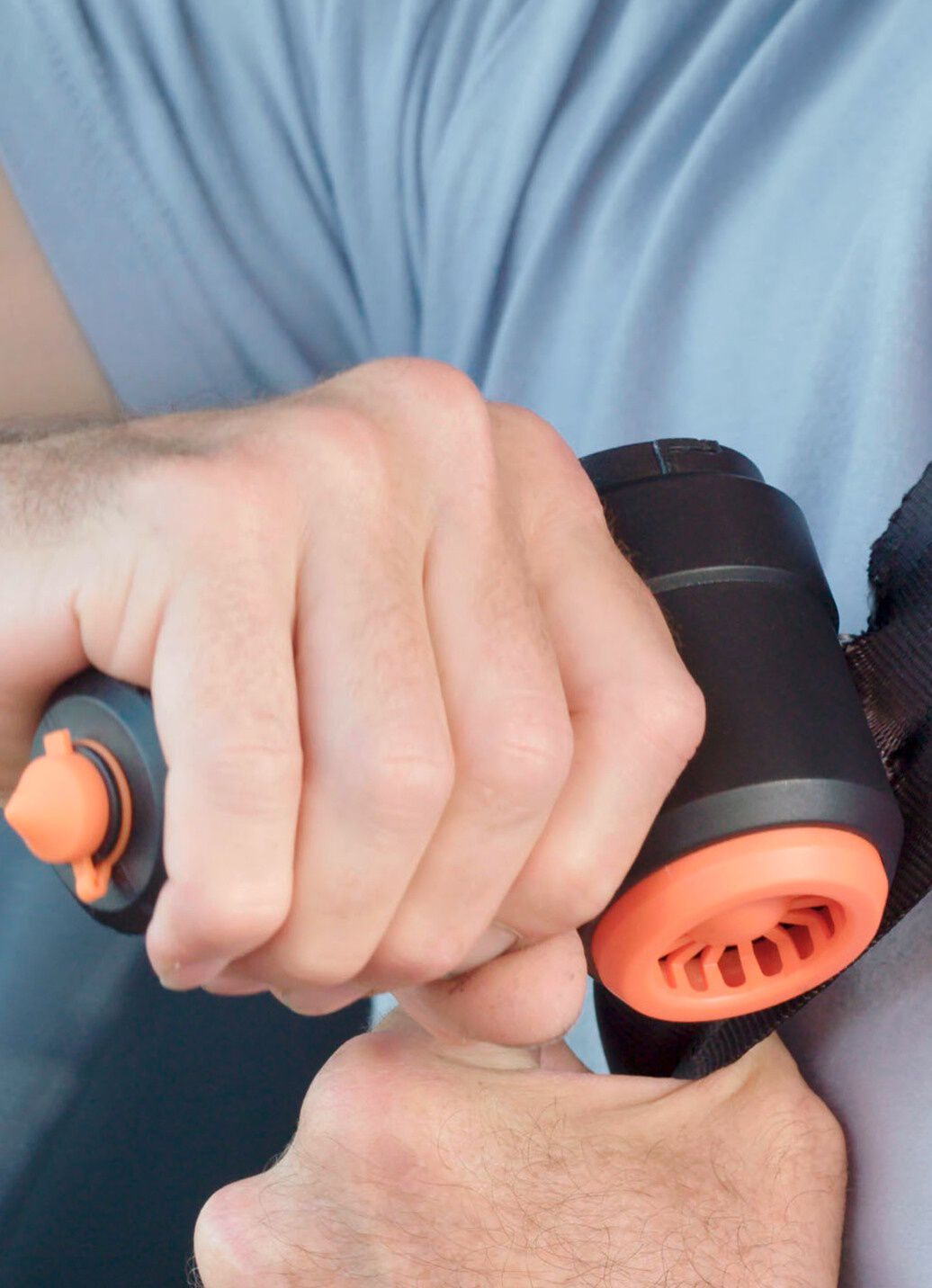 2-in-1 Mini-Akku-Handstaubsauger 