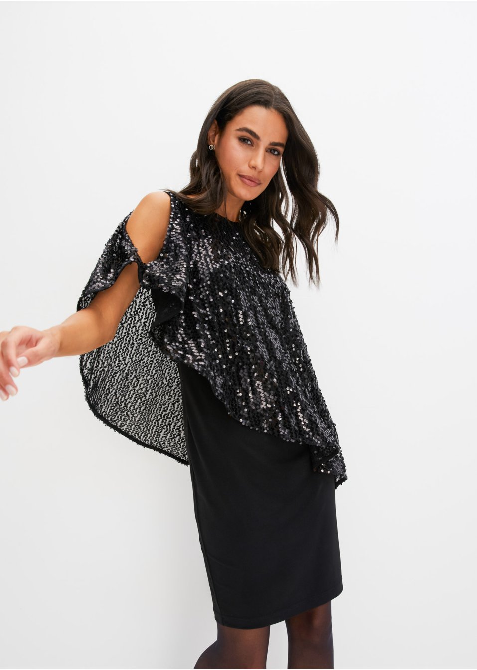 Robe à épaules dénudées à paillettes