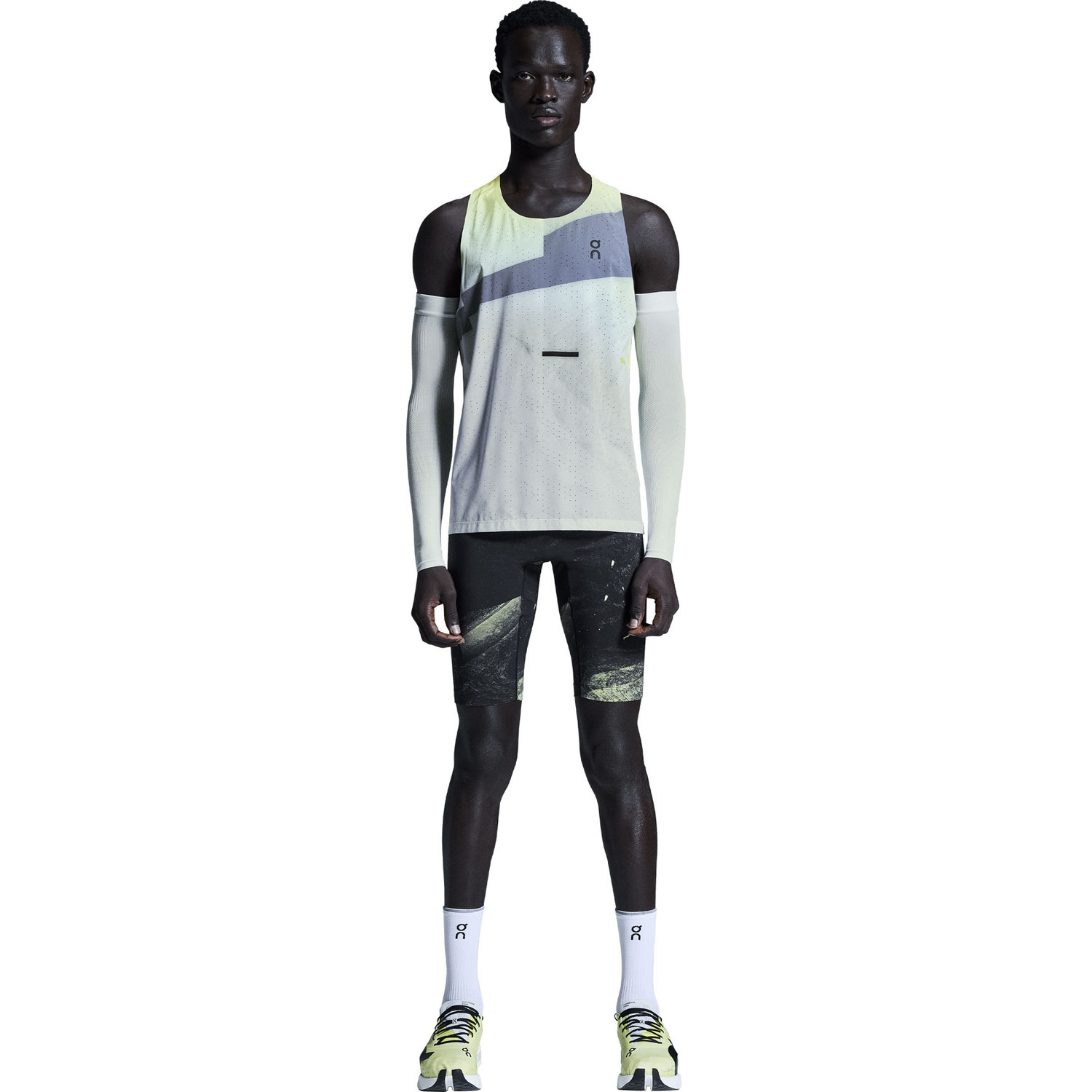 On Race Singlet Heren