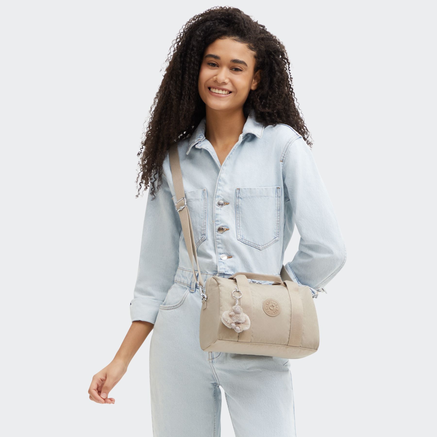 BINA M Sac à main de taille moyenne avec bandoulière ajustable amovible - Signature Beige Embossed