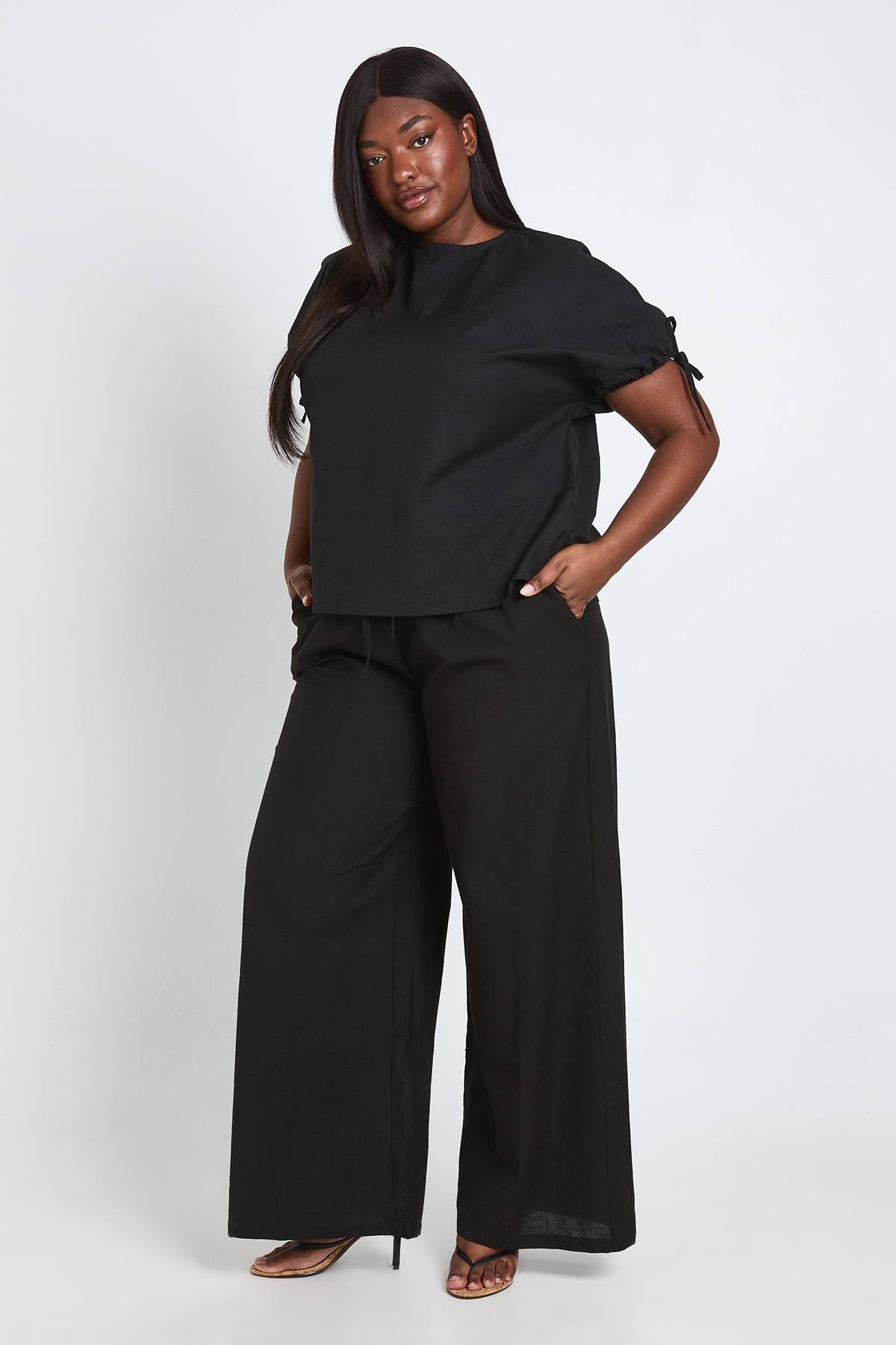 boohoo Pantalon Grande Taille En Lin À Taille Élastiquée Et Jambes Larges