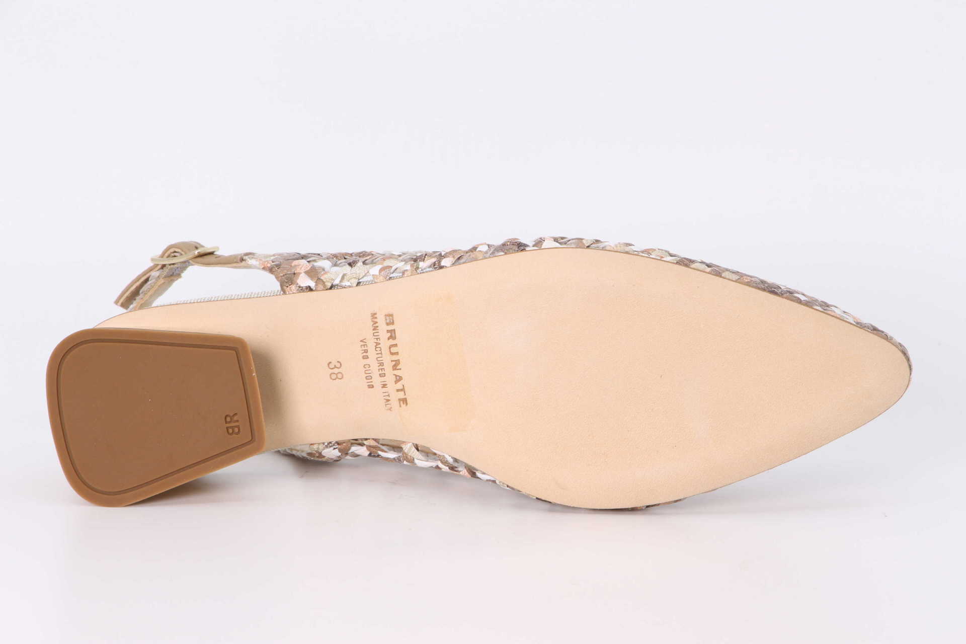 Brunate Pumps sand