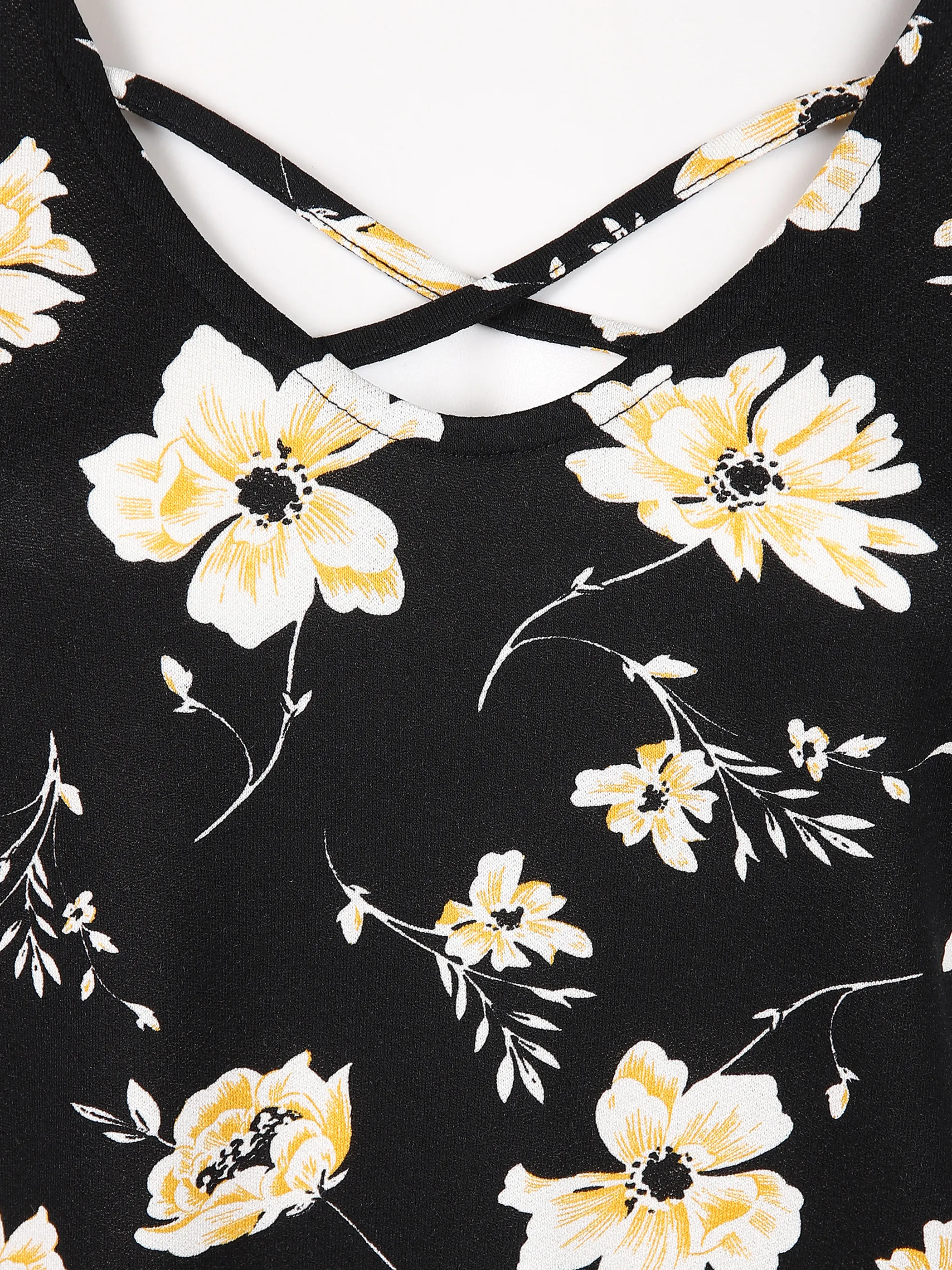 Only Carmakoma CARBANDANA S/S TOP mit tiefem Rückenausschnitt