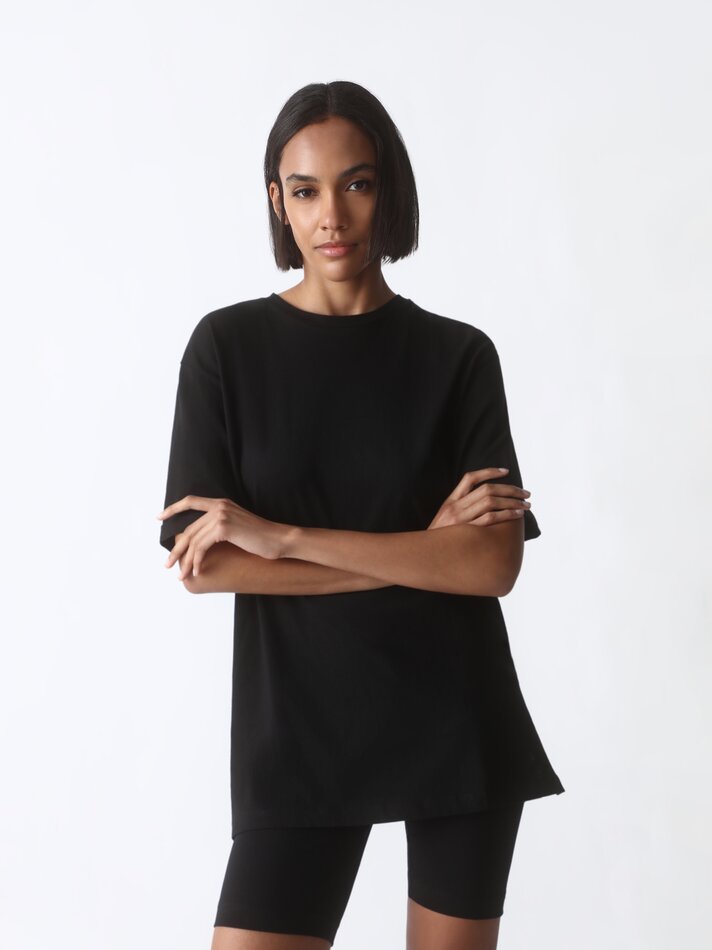 Camiseta oversized de manga curta - Preta