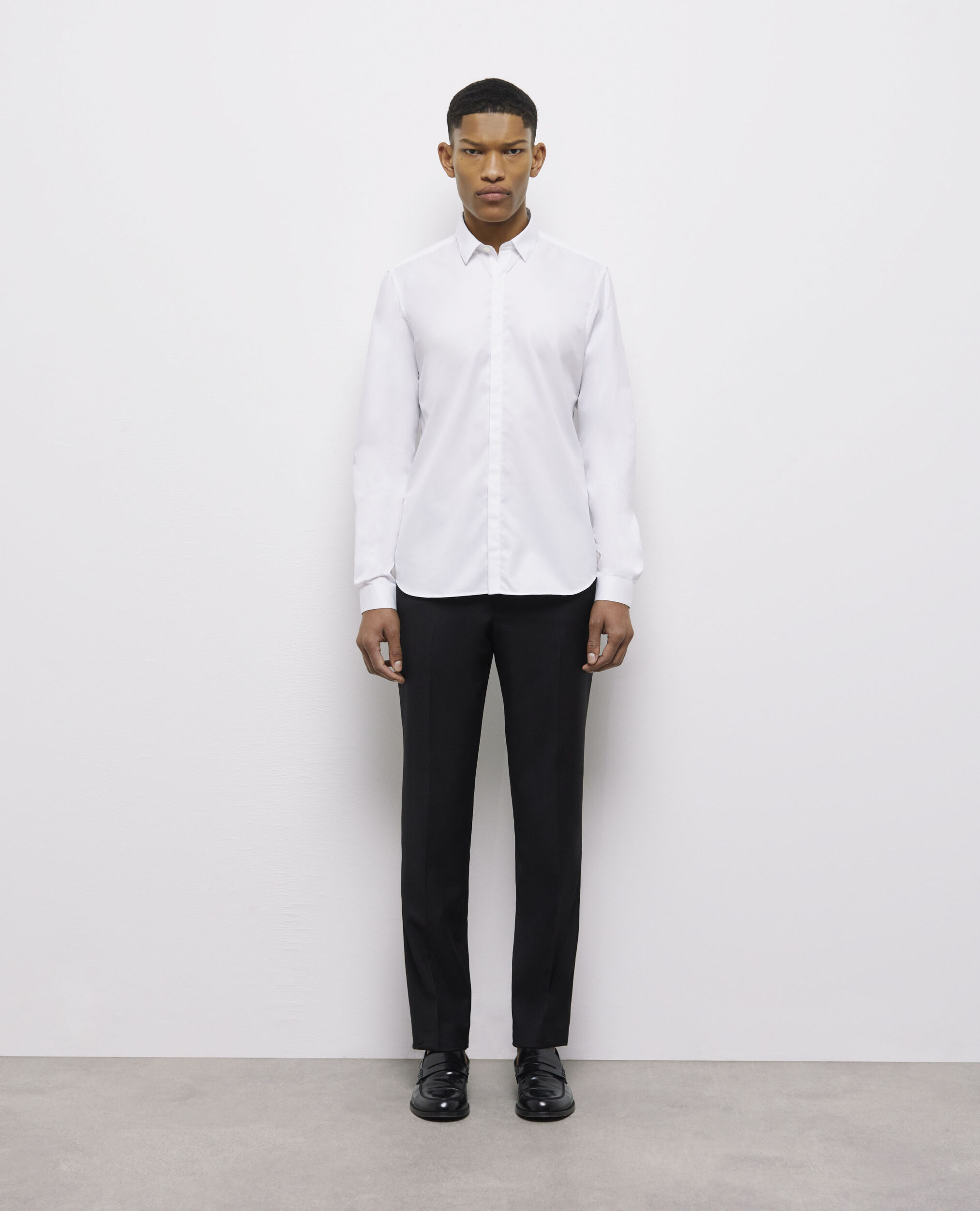 Chemise col classique en coton blanche