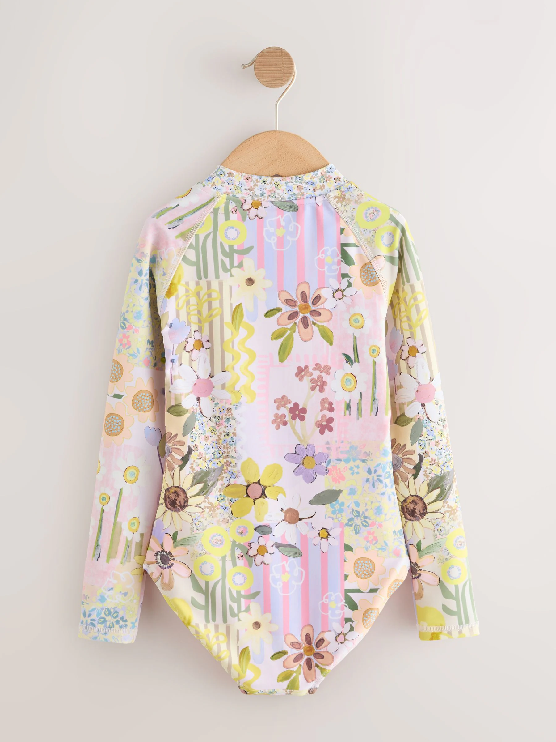 Roze met gebloemde lapjesprint - Long Sleeve Sunsafe Swimsuit (3mths-16yrs)