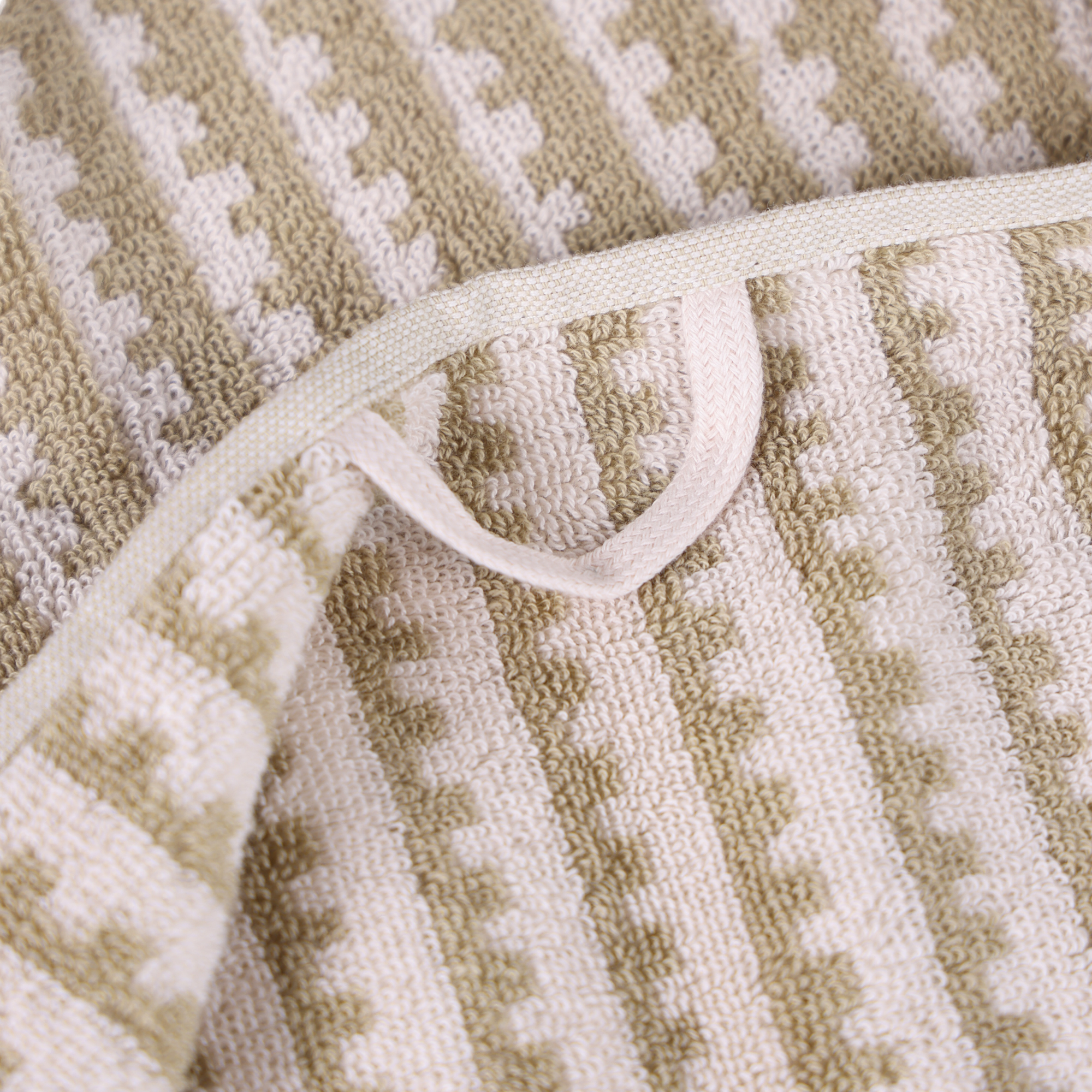 Handdoek Sannah pistachio green 50x100 - set van 8