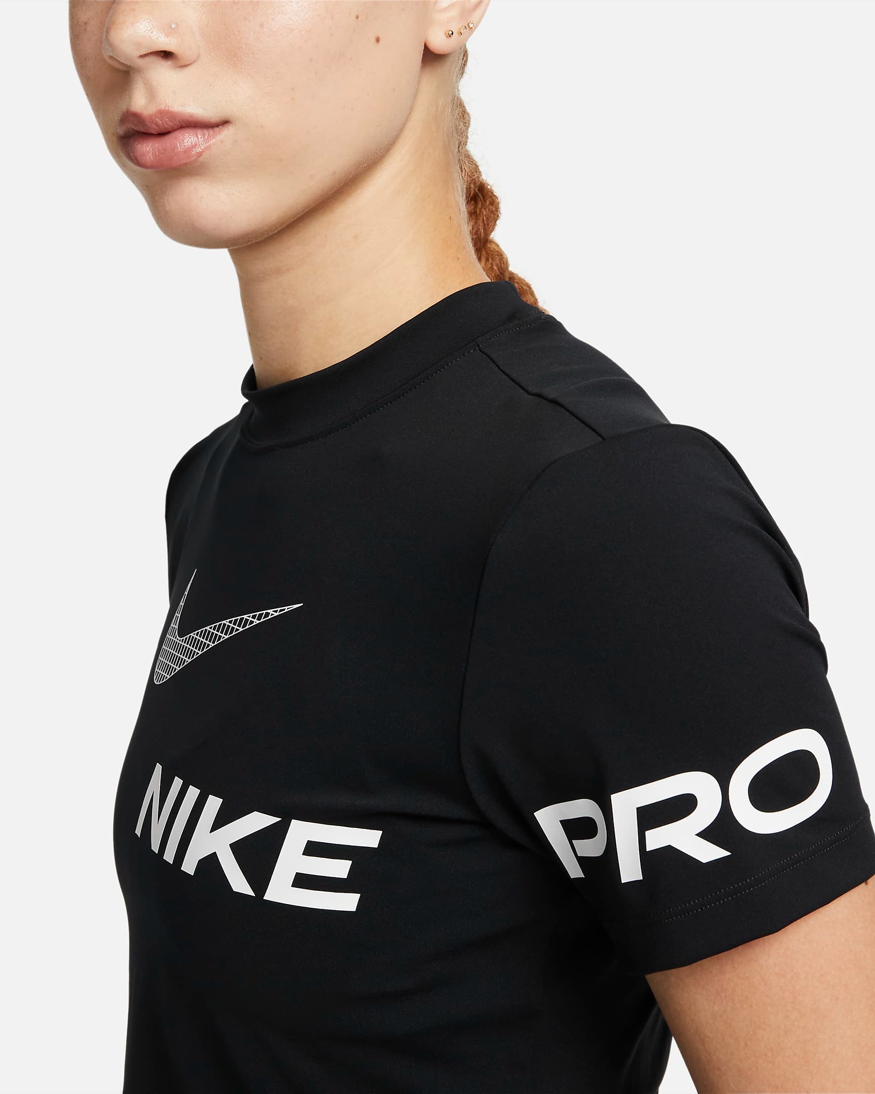 Pro Dri-FIT SS Cropped Graphic Training Top Dame 010/Black/White