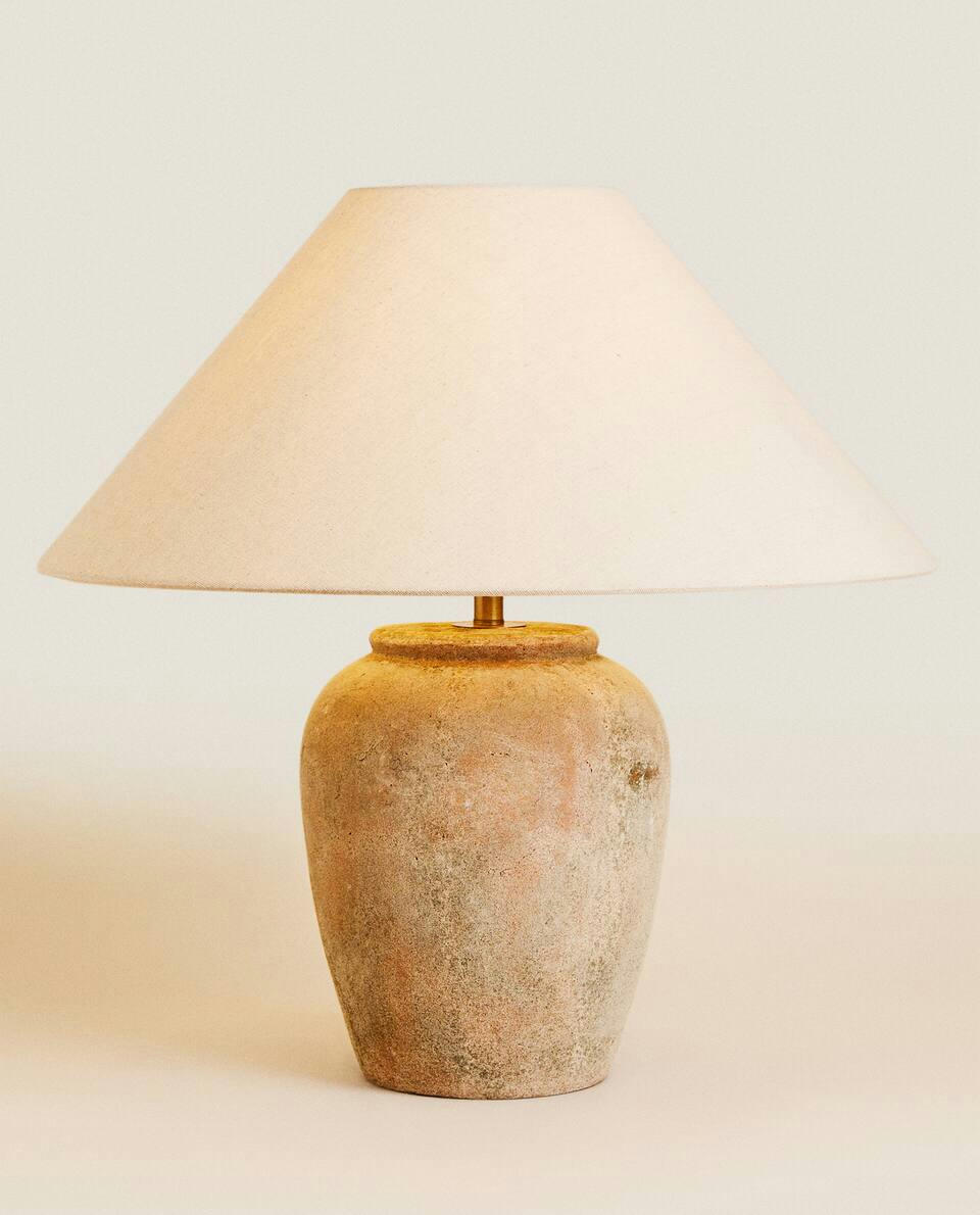 LUMINÁRIA COM BASE DE CERÂMICA