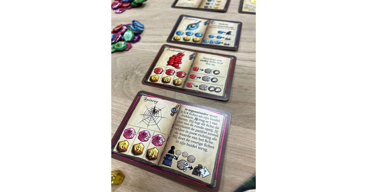 999 GamesDe Kwakzalvers van Kakelenburg: Het Duel Bordspel  (Nederlands, 2 spelers, 45 minuten, Vanaf 10 jaar)