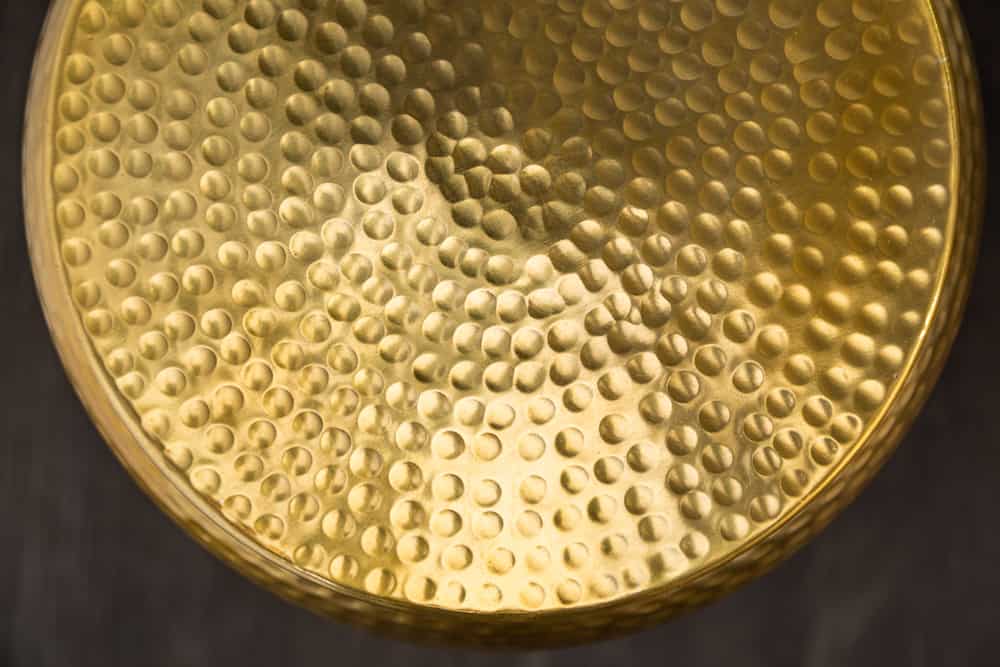 Handgefertigter Beistelltisch ORIENT STORAGE 50cm gold Hammerschlag Design mit Stauraum rund