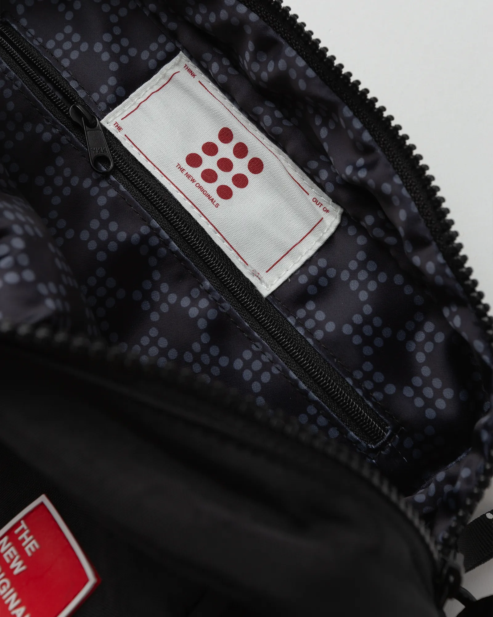 The New Originals 9DOTS MESSENGERBAG