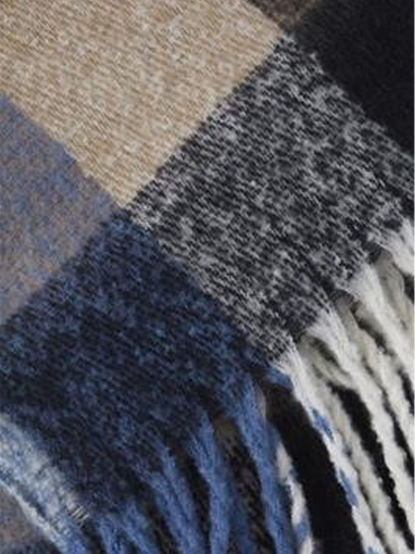Agge Scarf