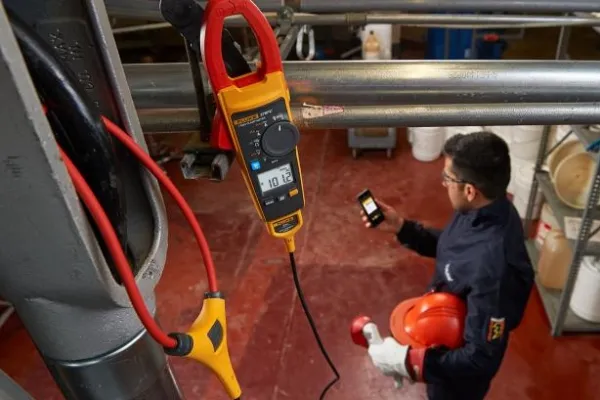 Fluke 376 FC, LCD, CAT III 1000V, CAT IV 600V, 395 g, Gul