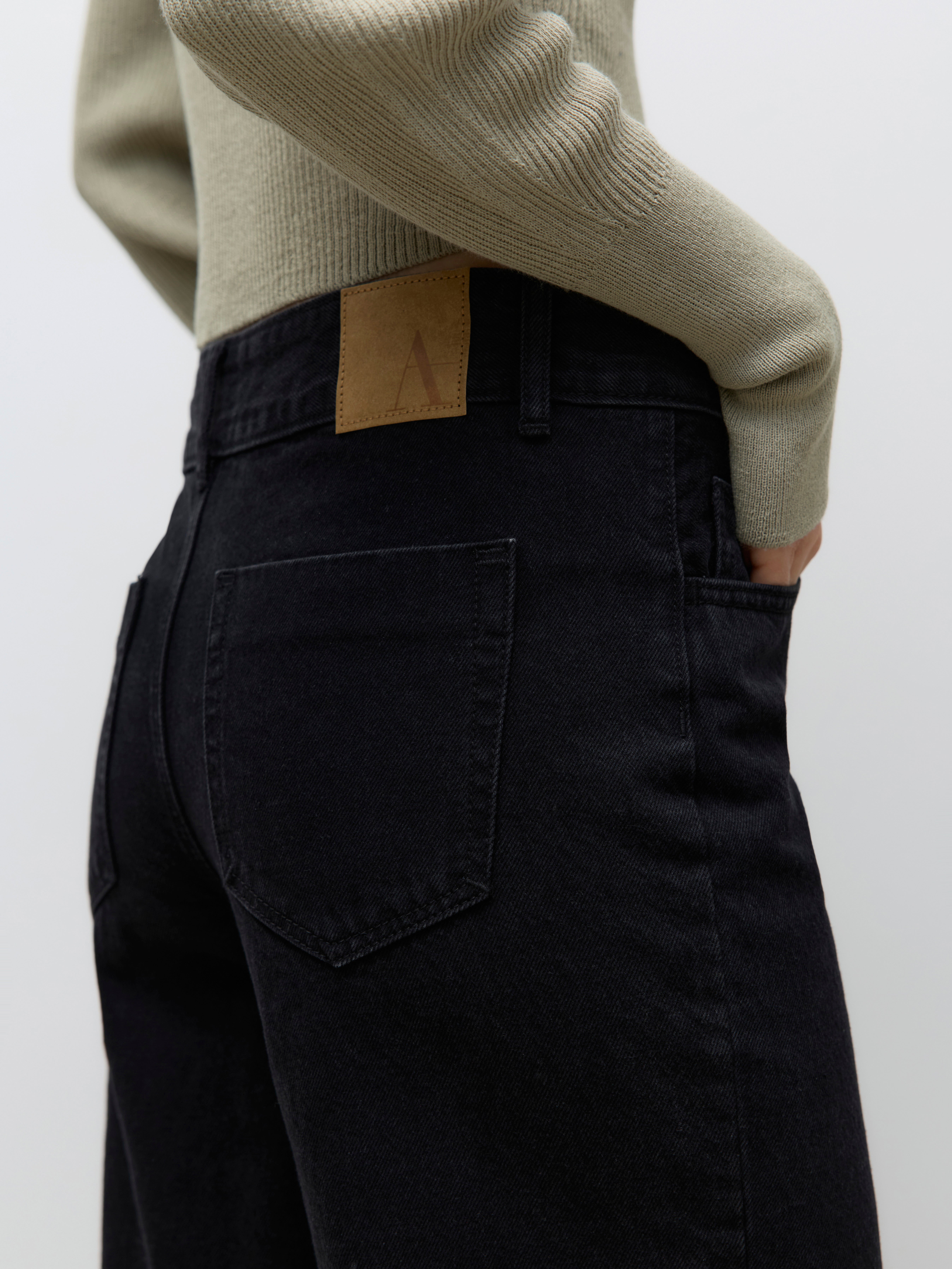 AWRENA Mid rise Wide leg fit Jeans