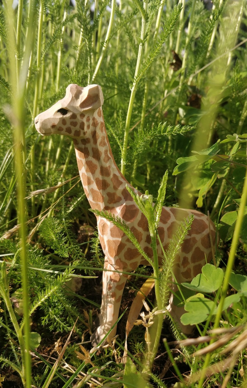 Figurine girafe en bois