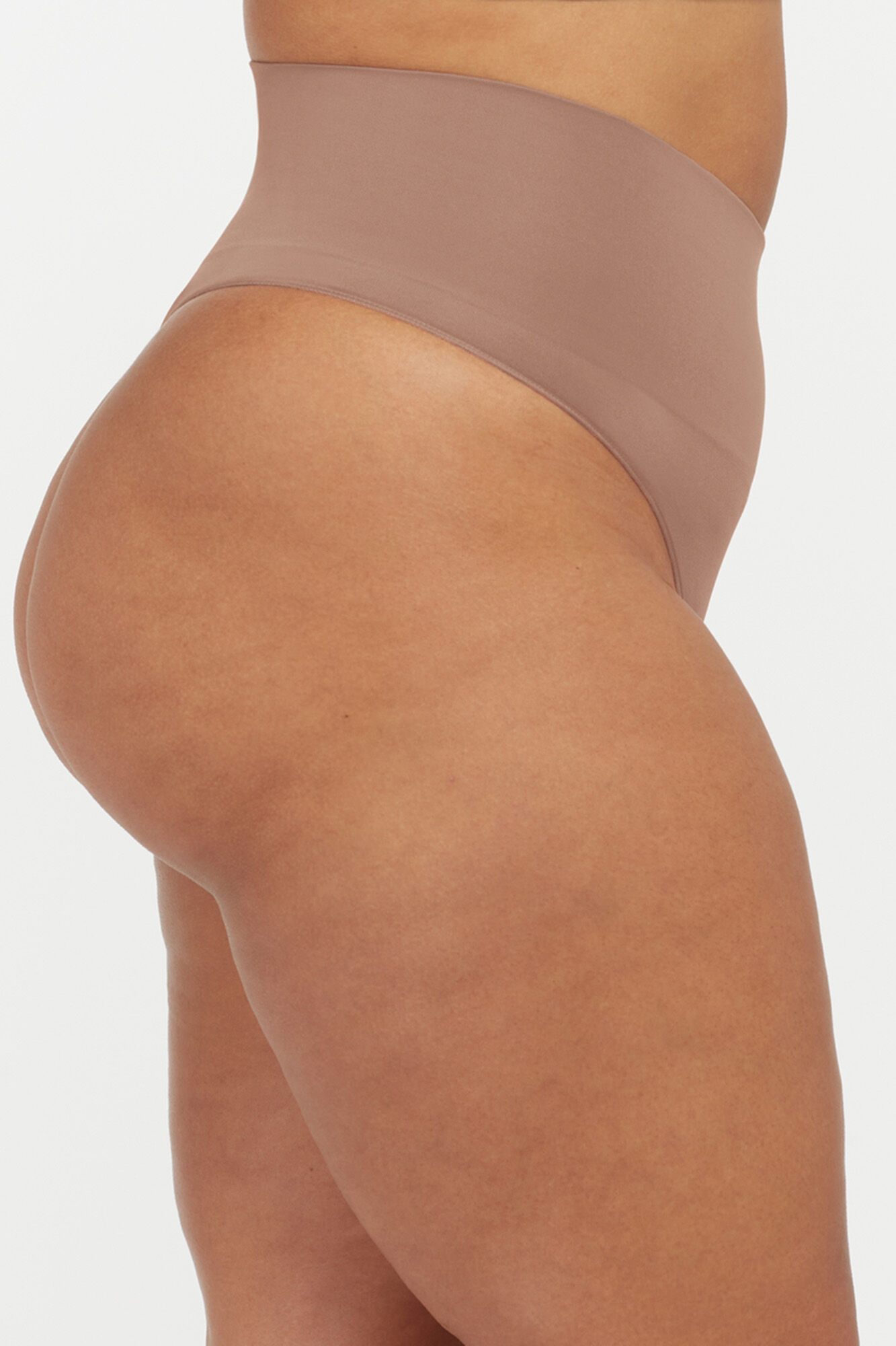 Calcinha fio dental modeladora de cintura alta em nylon reciclado - cor nude