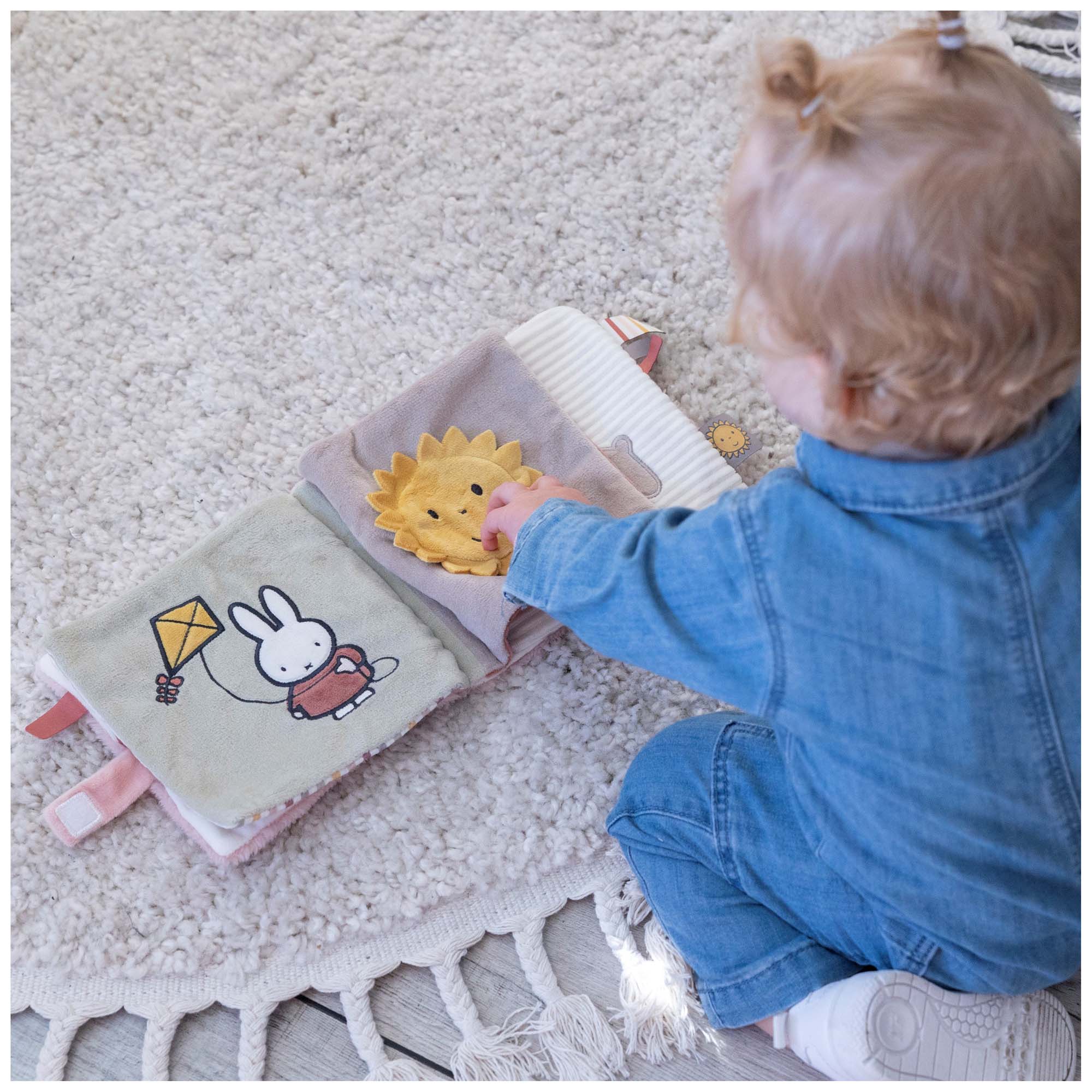 Nijntje Activiteitenboek Fluffy Pink Pink
