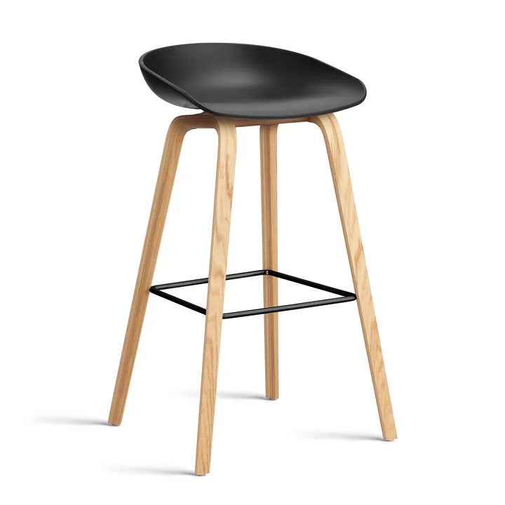 HAY - About A Stool AAS 32 H 85 cm, Eiche lackiert / Stahl schwarz / black 2.0 (Kunststoffgleiter)