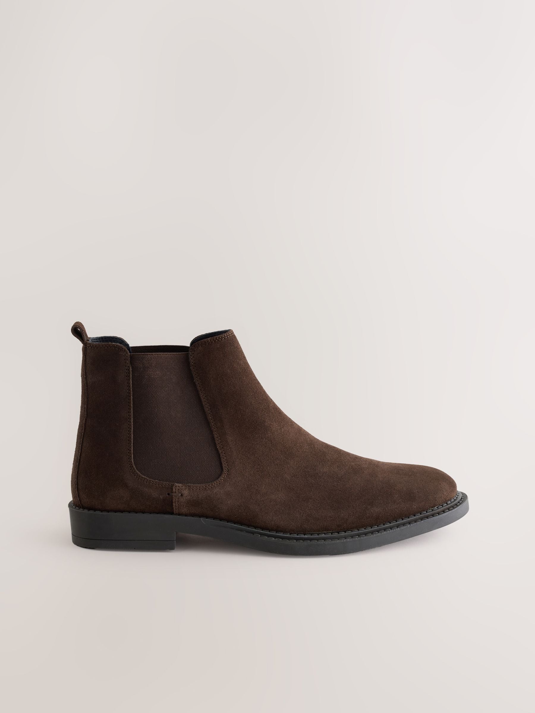 Bruin - Smart Suede Chelsea Boots