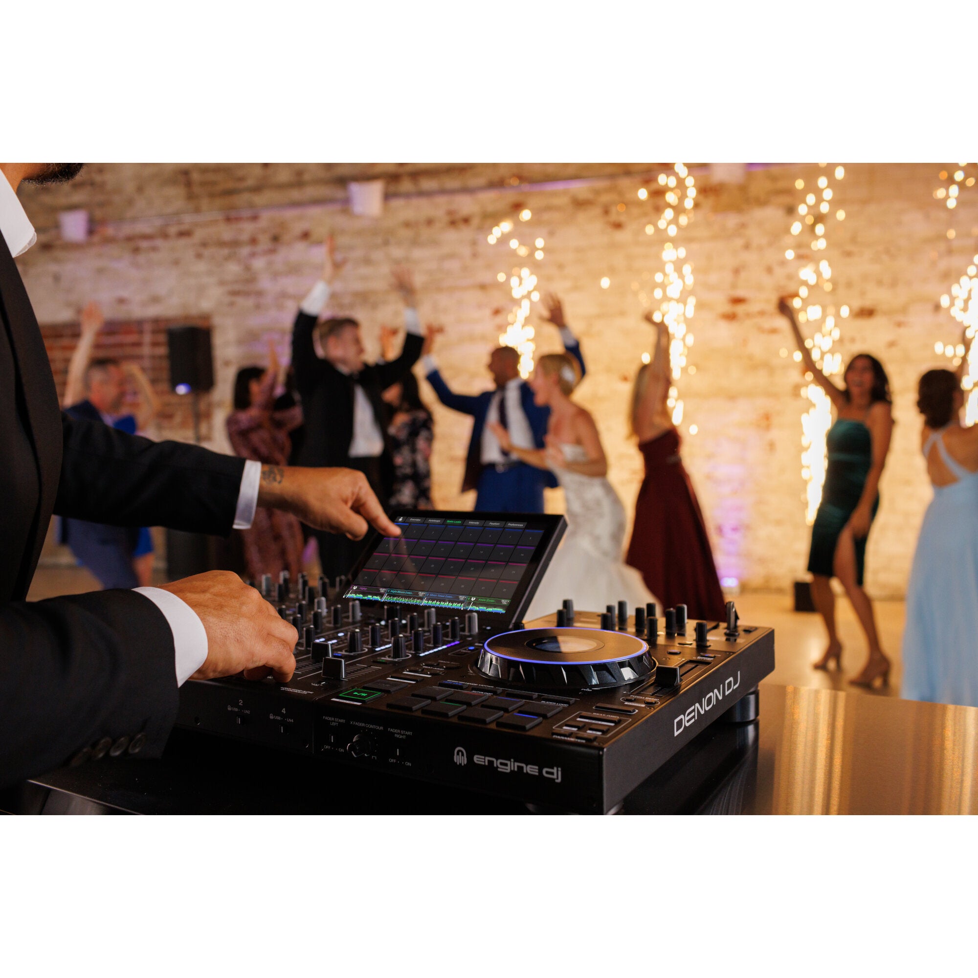 Denon DJ Prime 4+ 4-deck standalone DJ-controller