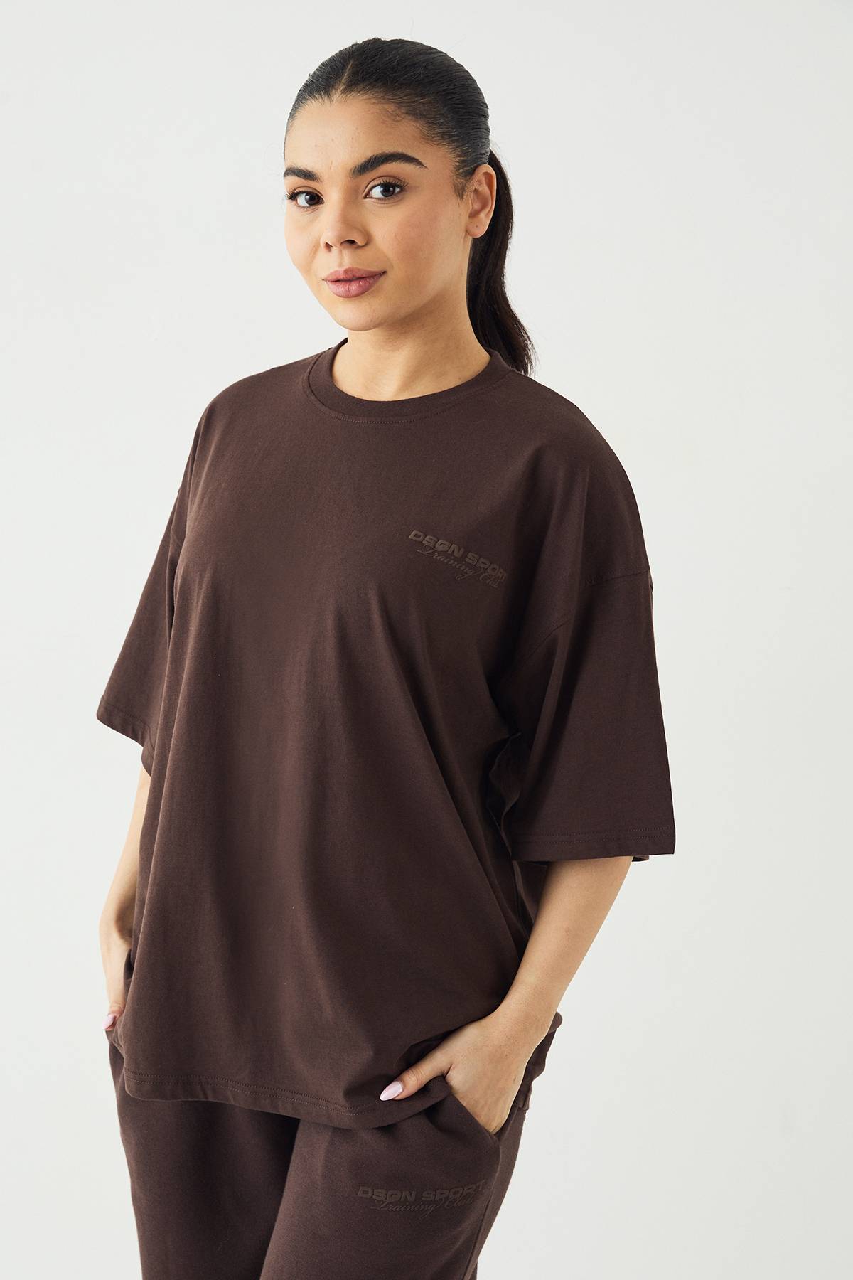 T-shirt Oversized DSGN Studio Sport Training Club