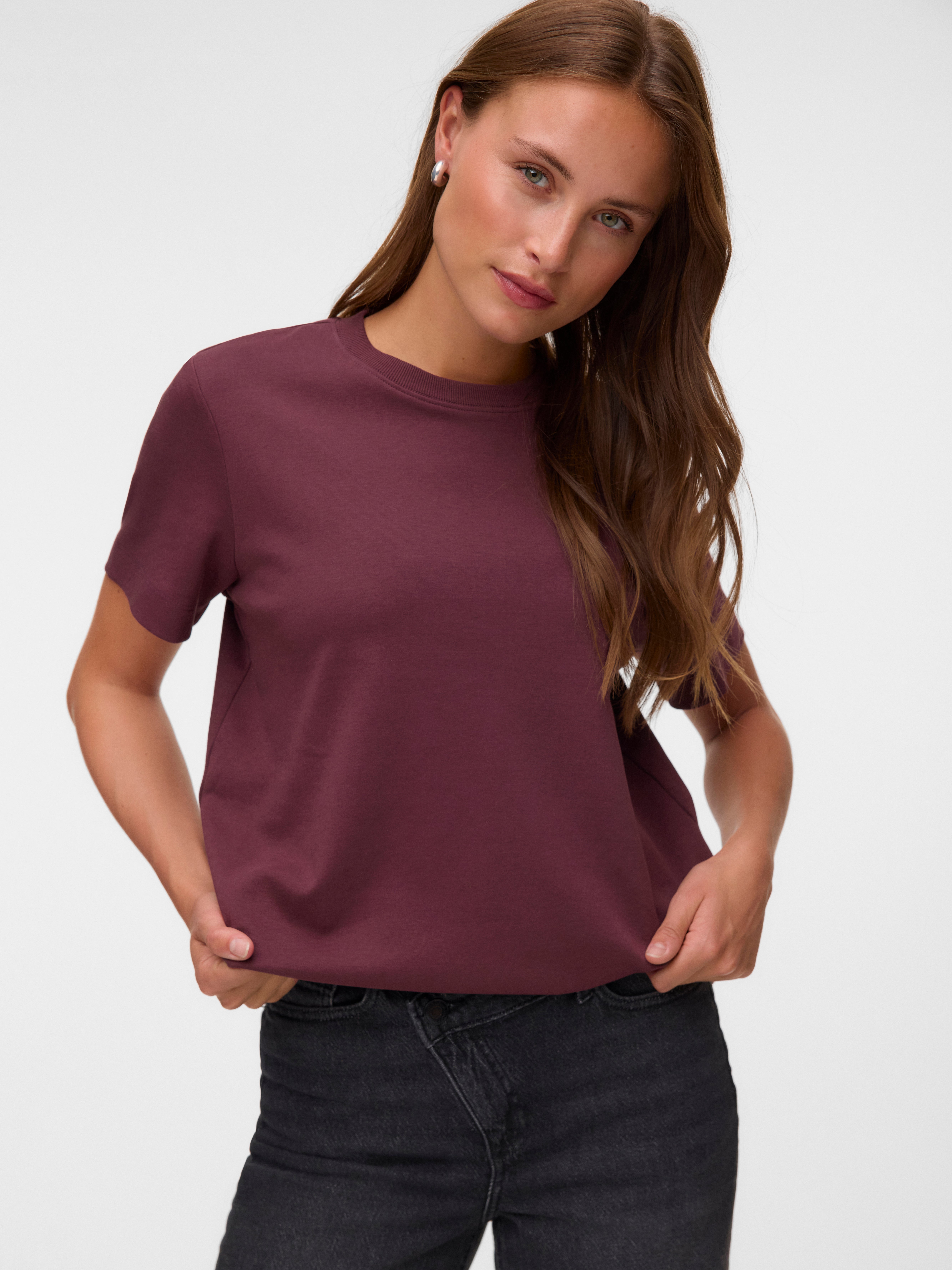 AWNAIMA T-shirts