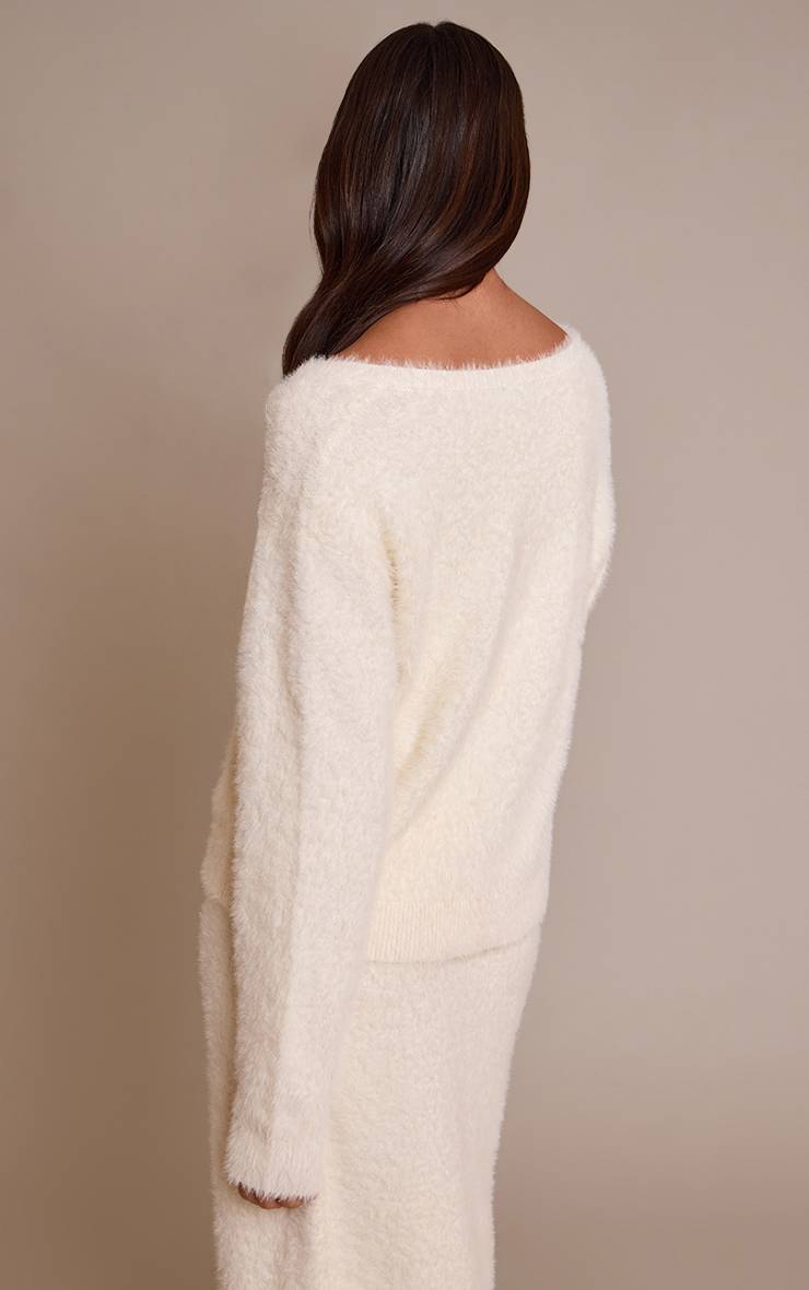 Crème Synthétiquell En Maille Duveteuse Col V Oversize