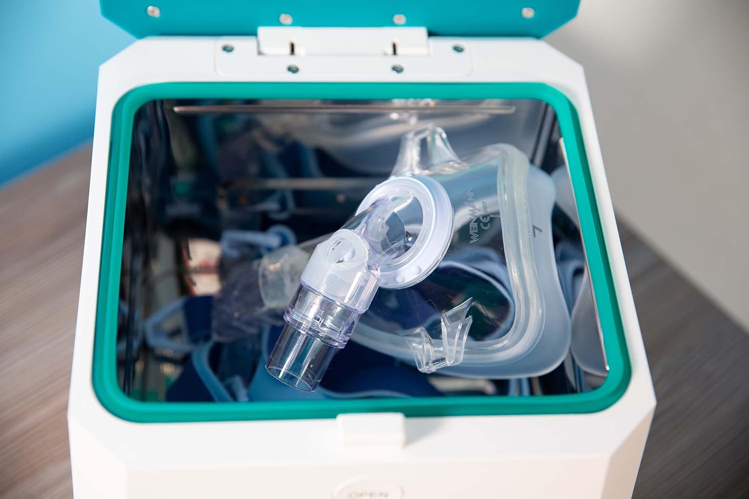 CPAP CLEANER PRO | CPAP-Reinigungsgerät für Maske, Schlauch & Gerät | Ozon + UV + Aktivkohlefilter | Zertifiziert
