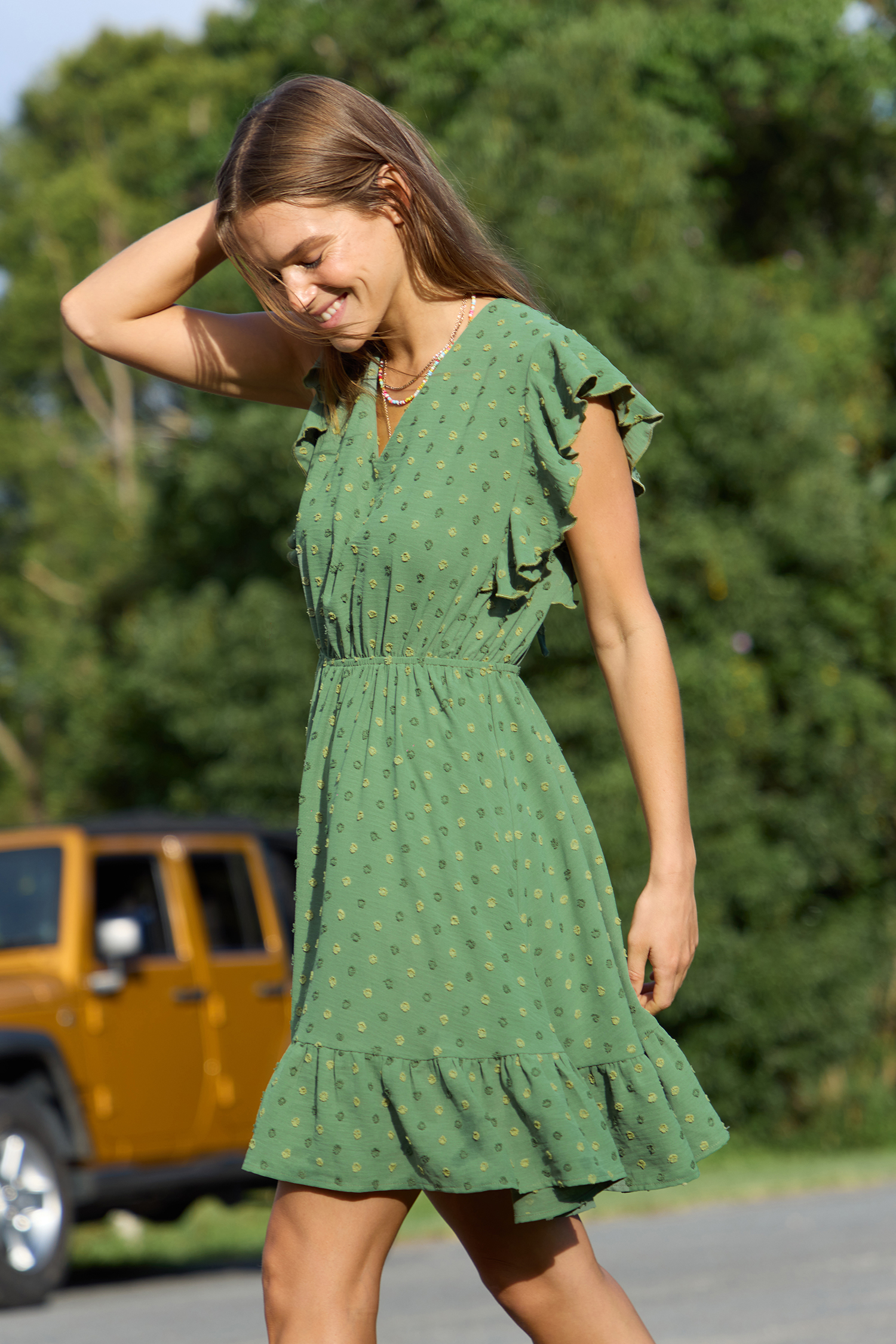Robe mini à manches papillon et ourlet à volants verte