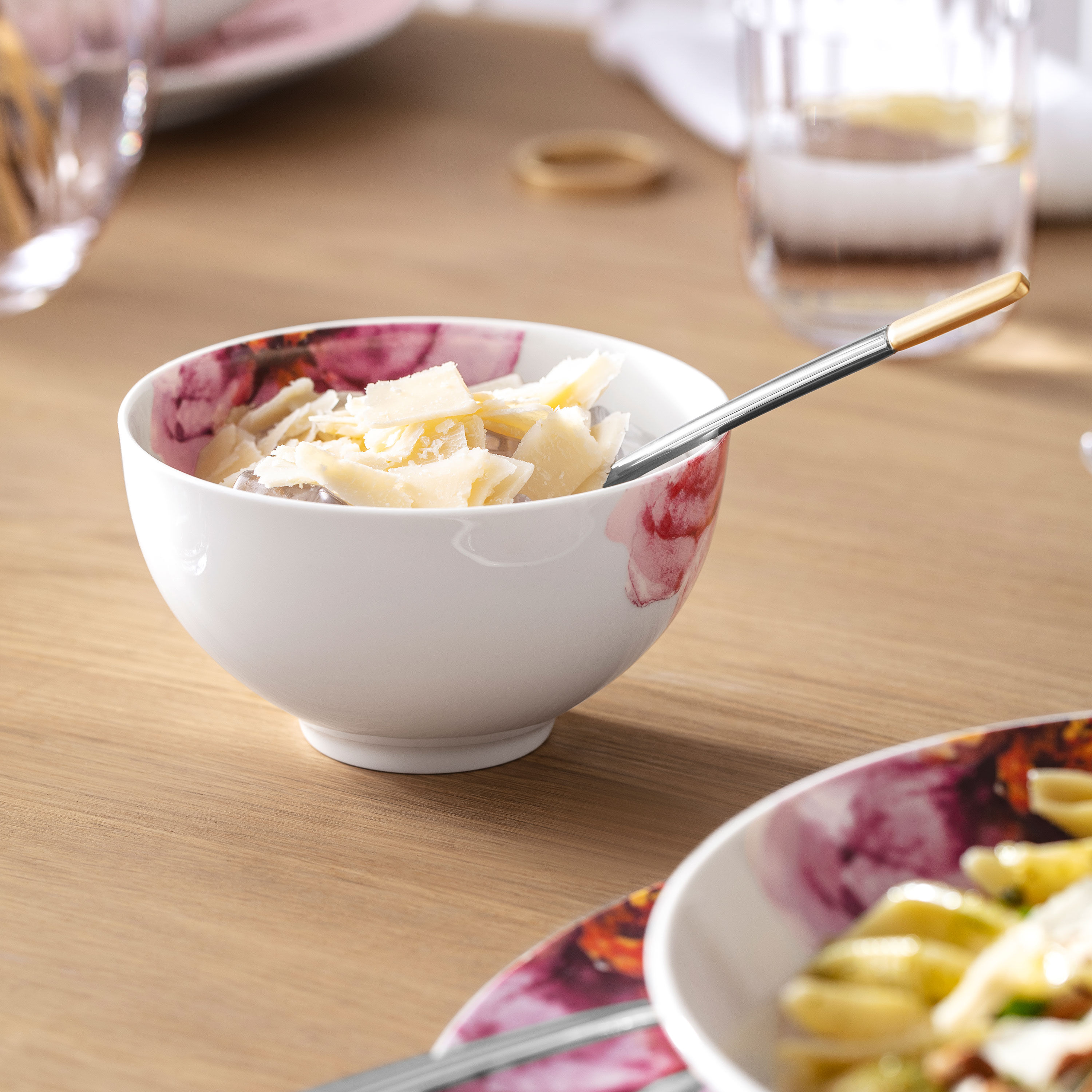 Rose Garden Cereal bowl Pink, 15.9 oz, Premium Porcelain