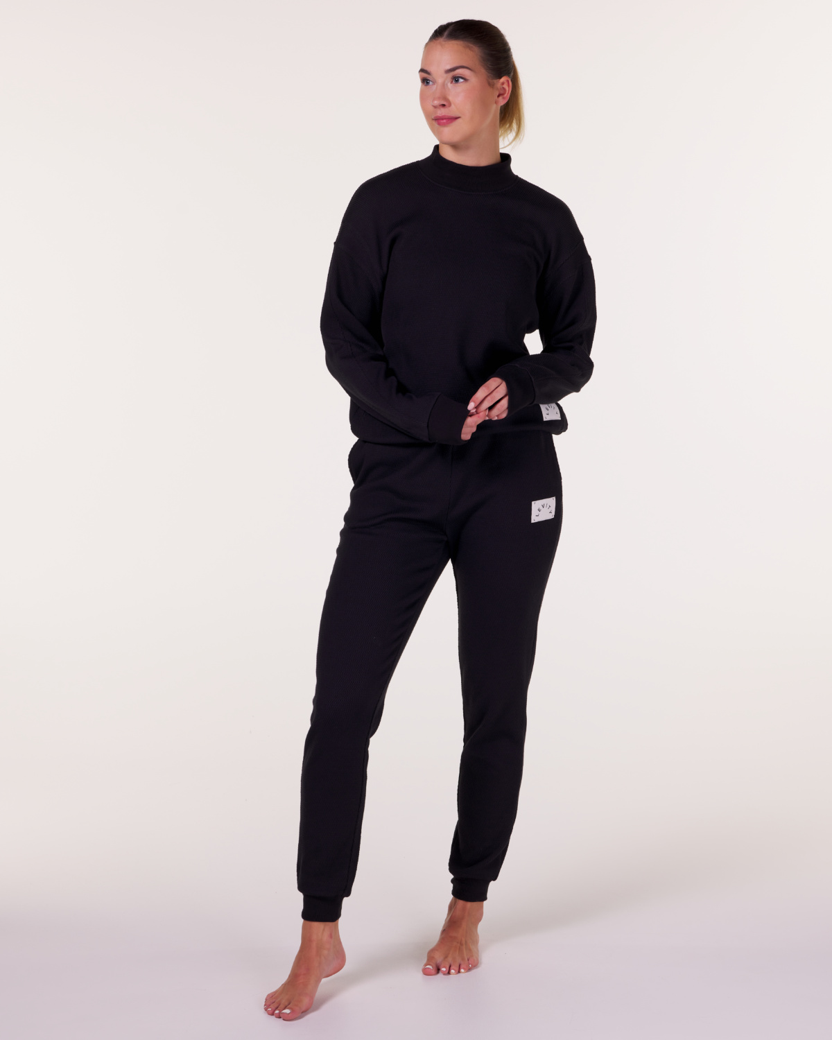 Levity SETT Balance Black