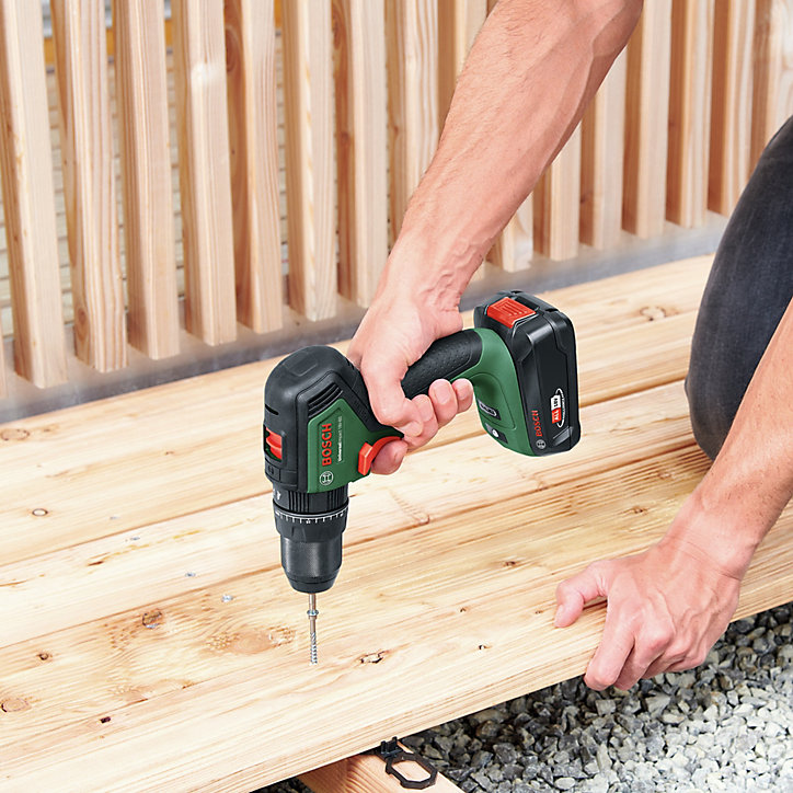 Perceuse visseuse à percussion sans fil Bosch UniversalImpact 18V-60 + 2 batteries (1x2Ah + 1x4Ah)