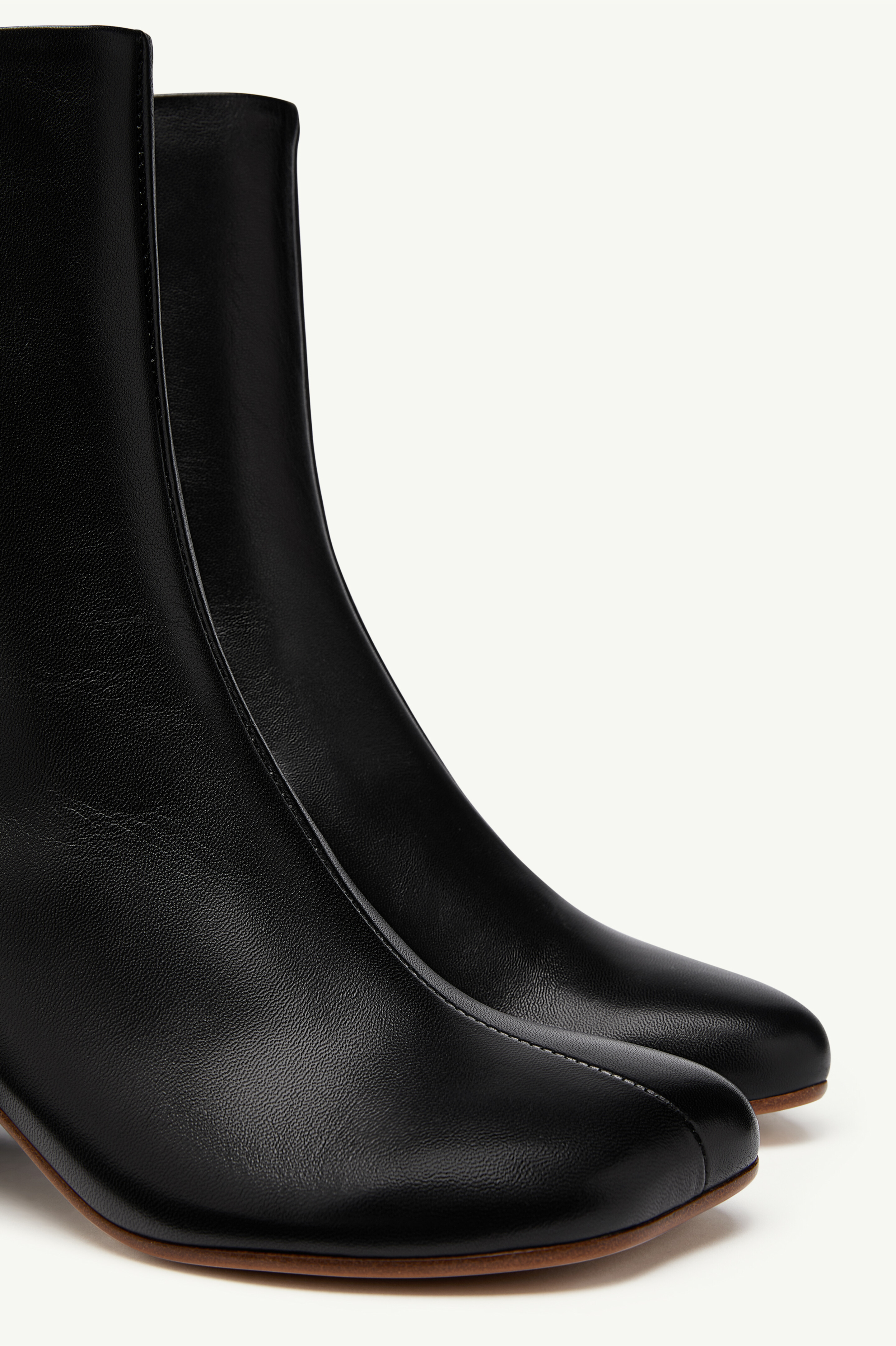 Bottines anatomiques Noir