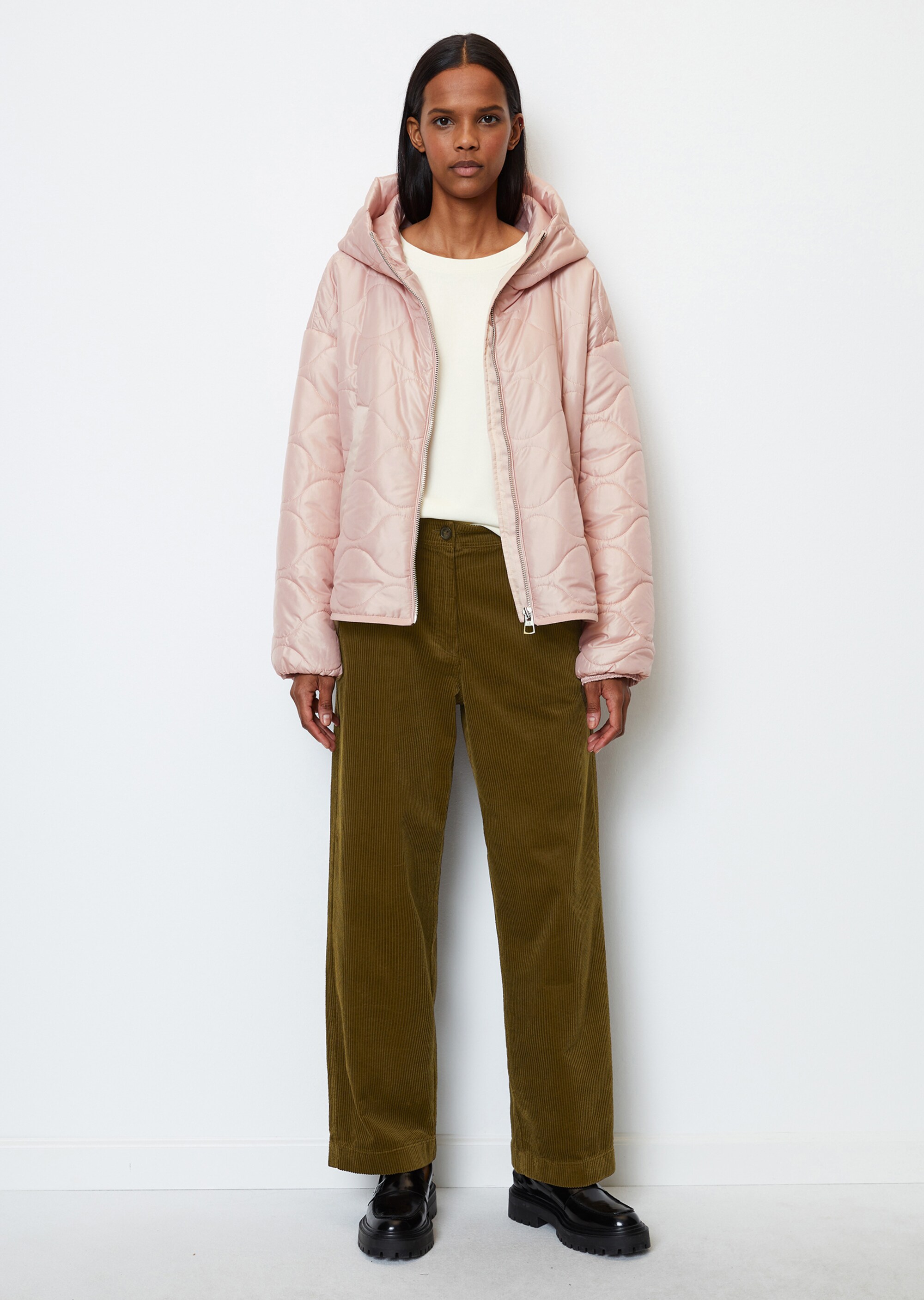 Kapuzen-Steppjacke im Cape-Stil relaxed aus recycelter Ripstop-Qualität