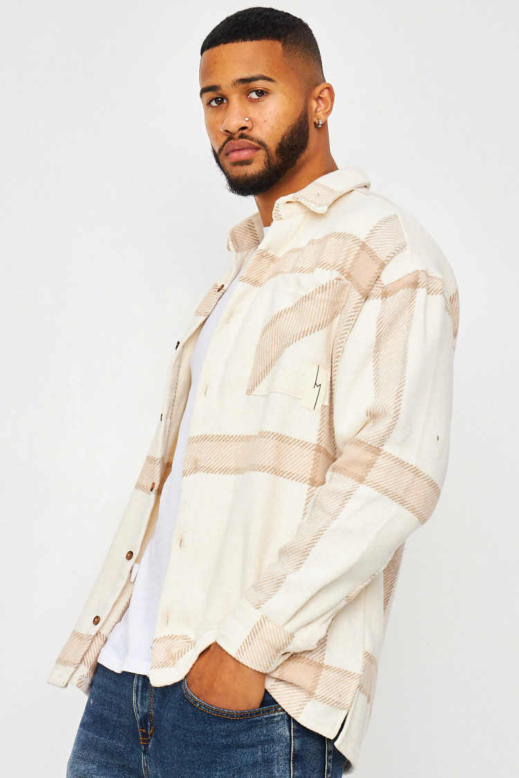 Chemise épaisse beige à carreaux